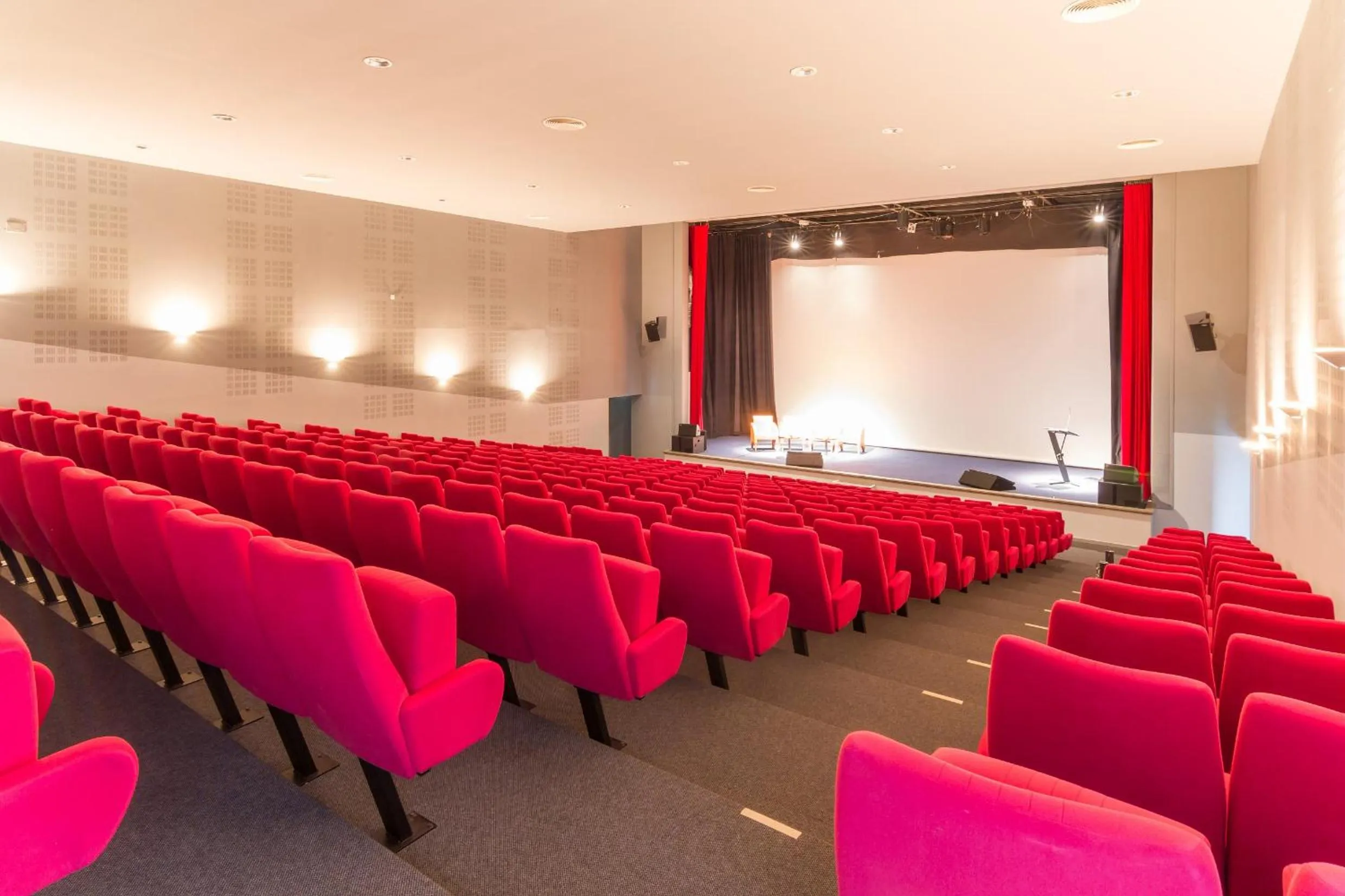 Seating area in Village Pierre & Vacances Moliets