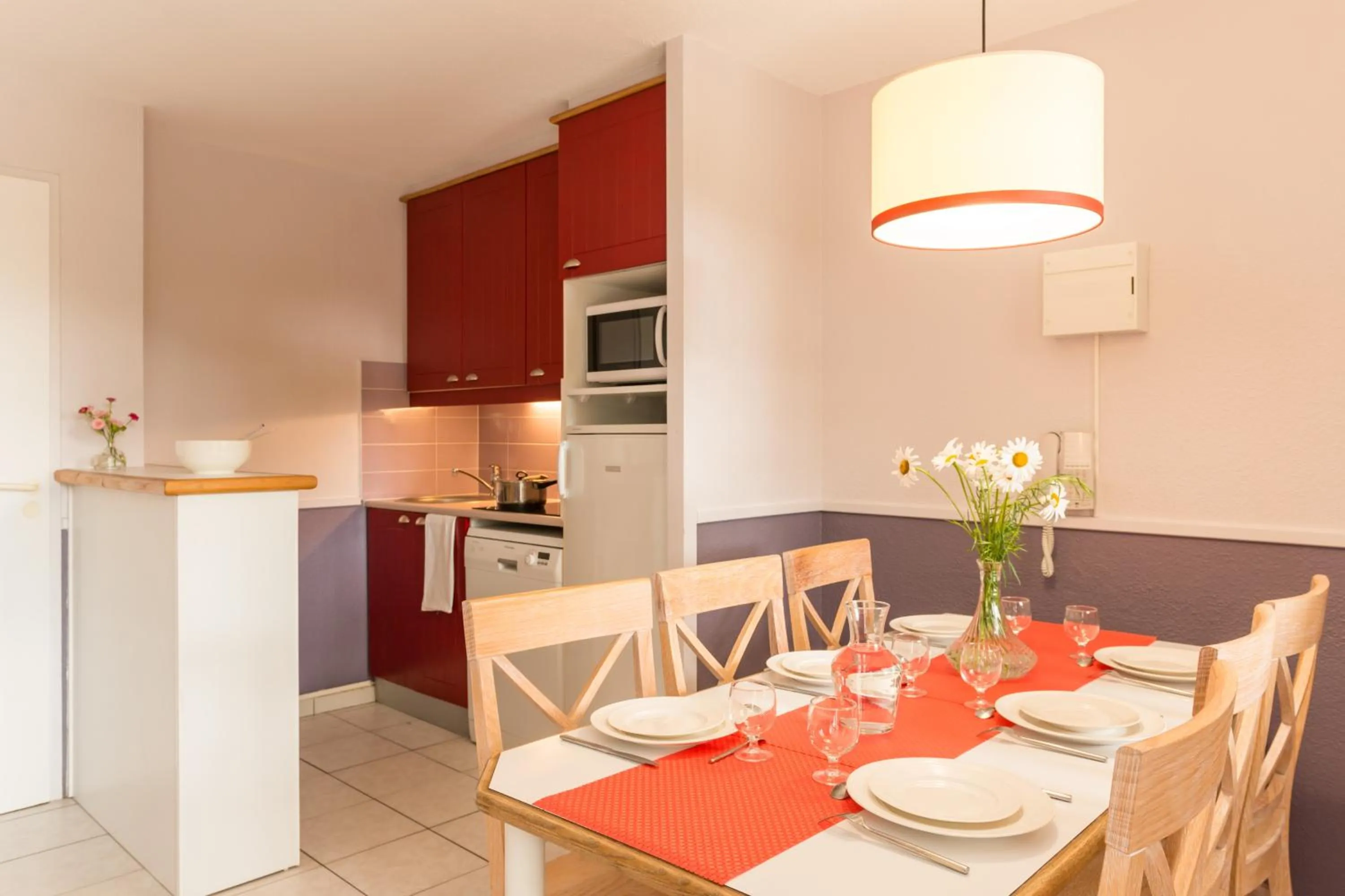 Kitchen or kitchenette in Village Pierre & Vacances Moliets