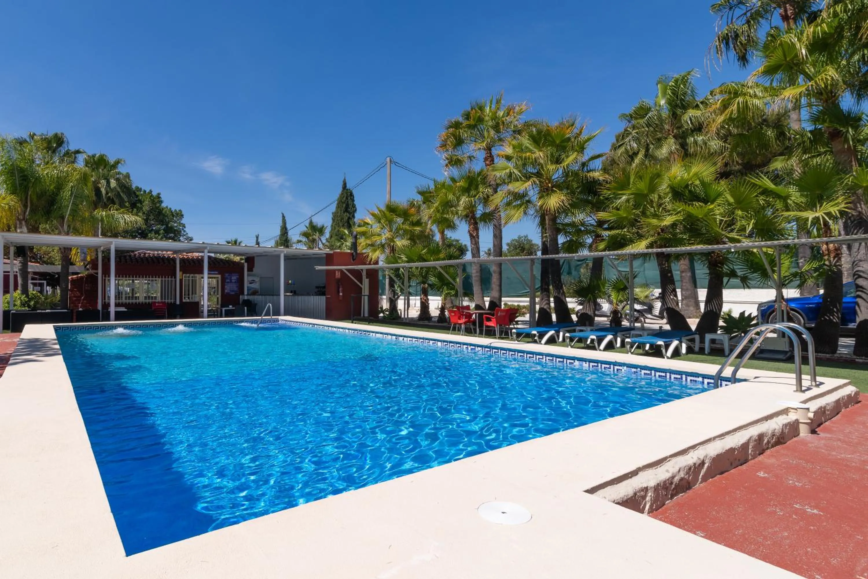 Day in APARTAMENTOS PALASIET