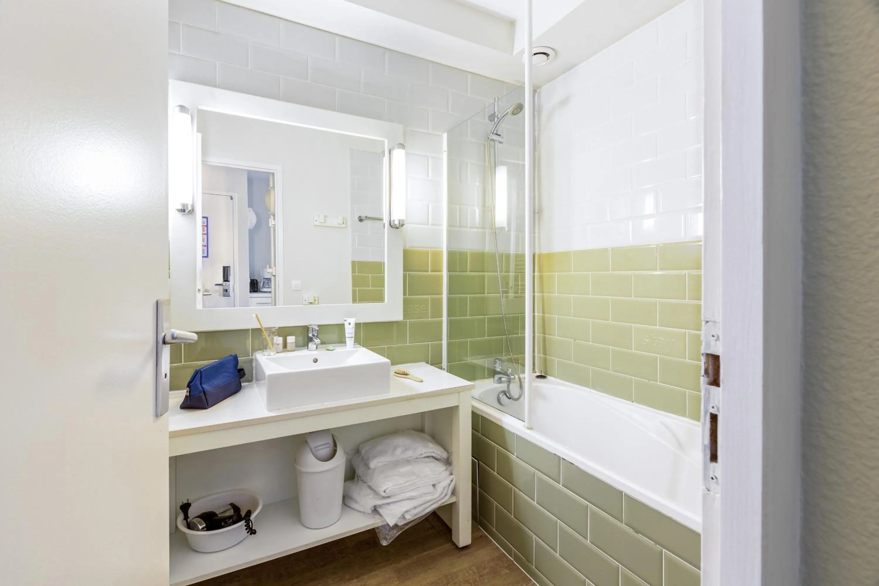 Toilet in Résidence Pierre & Vacances Le Palais des Gouverneurs