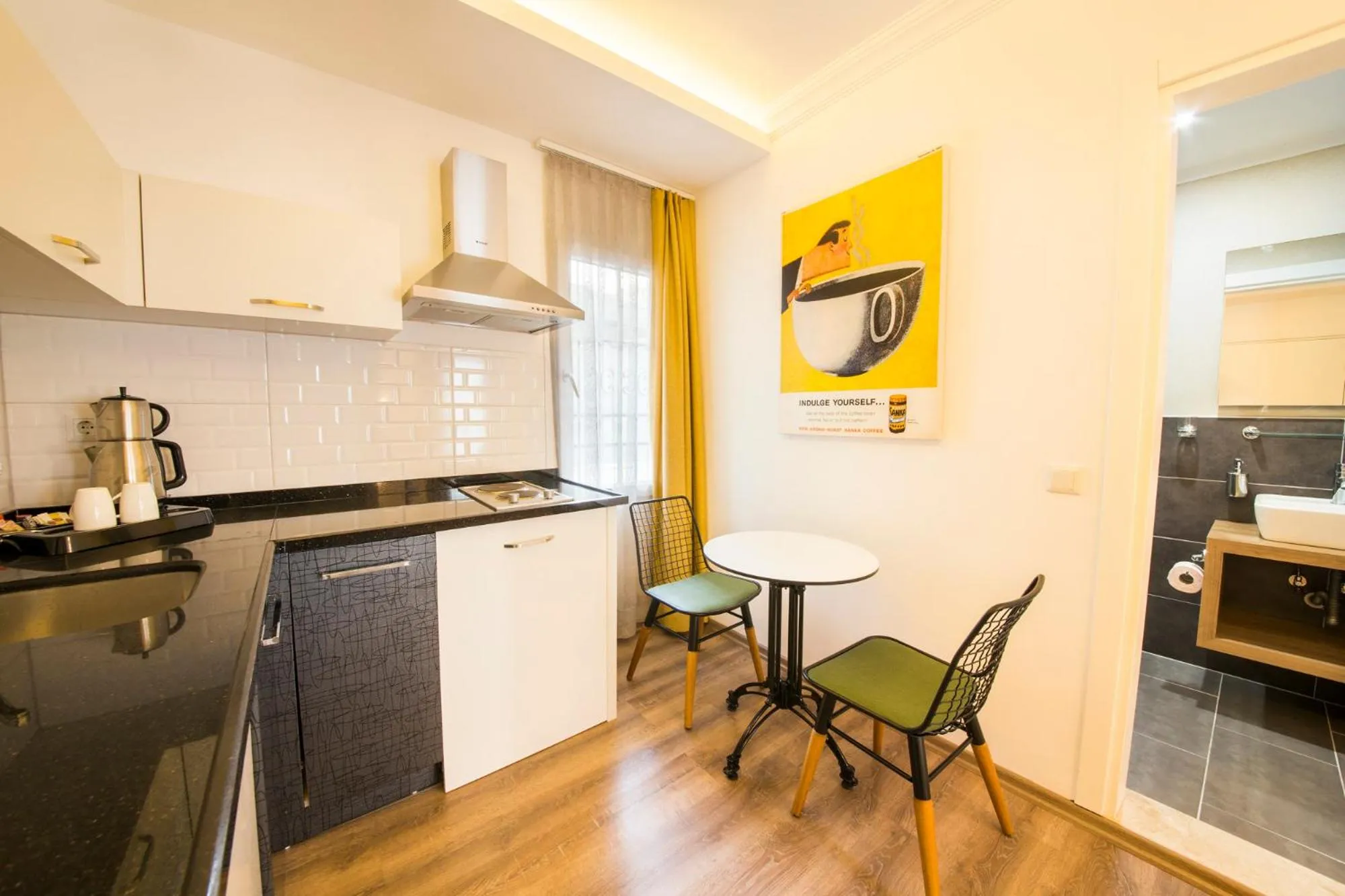 Kitchen or kitchenette in dekatria rooms&aparts