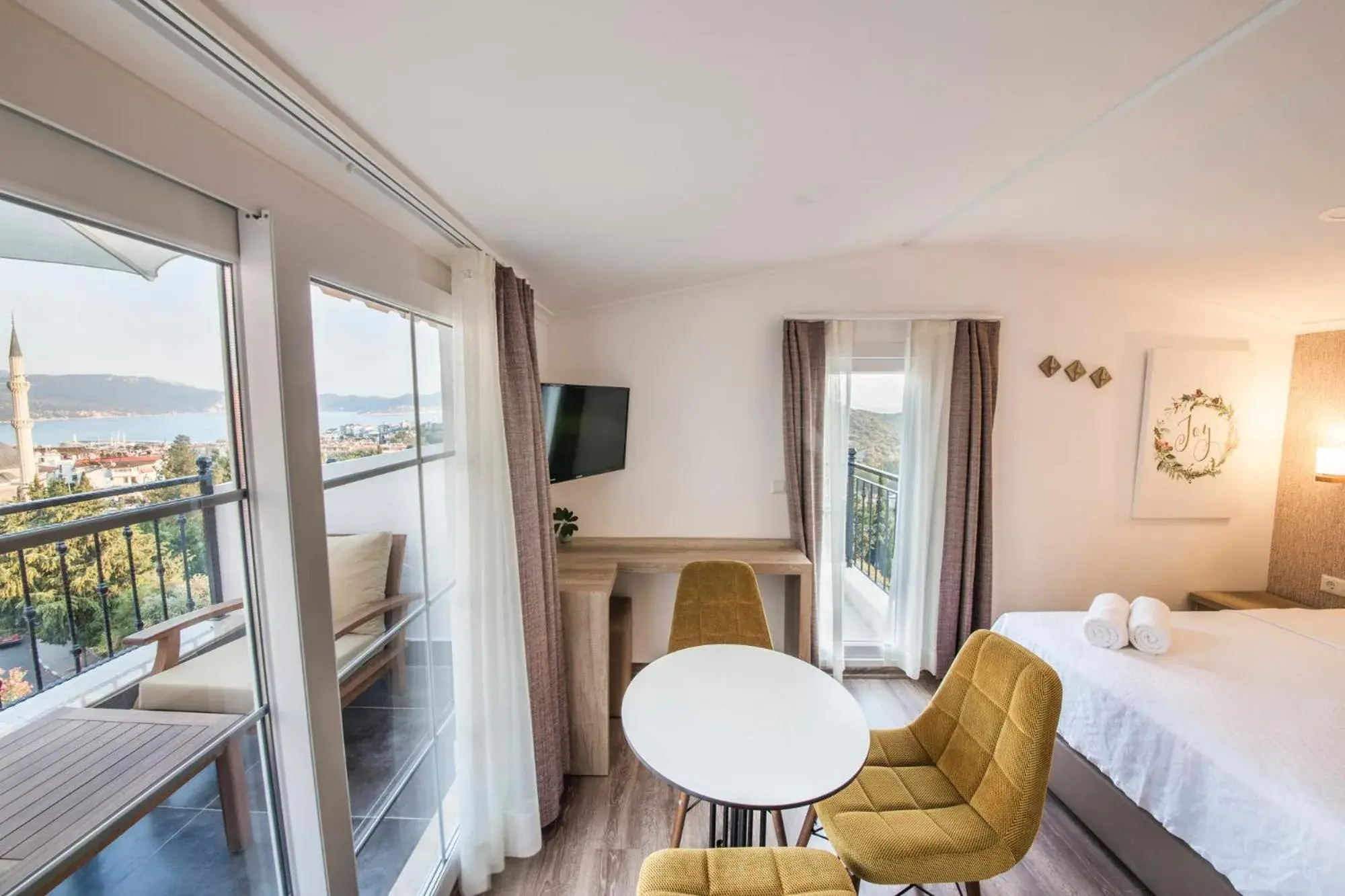 Balcony/Terrace, Bed in dekatria rooms&aparts Balcony/Terrace, Bed in dekatria rooms&aparts