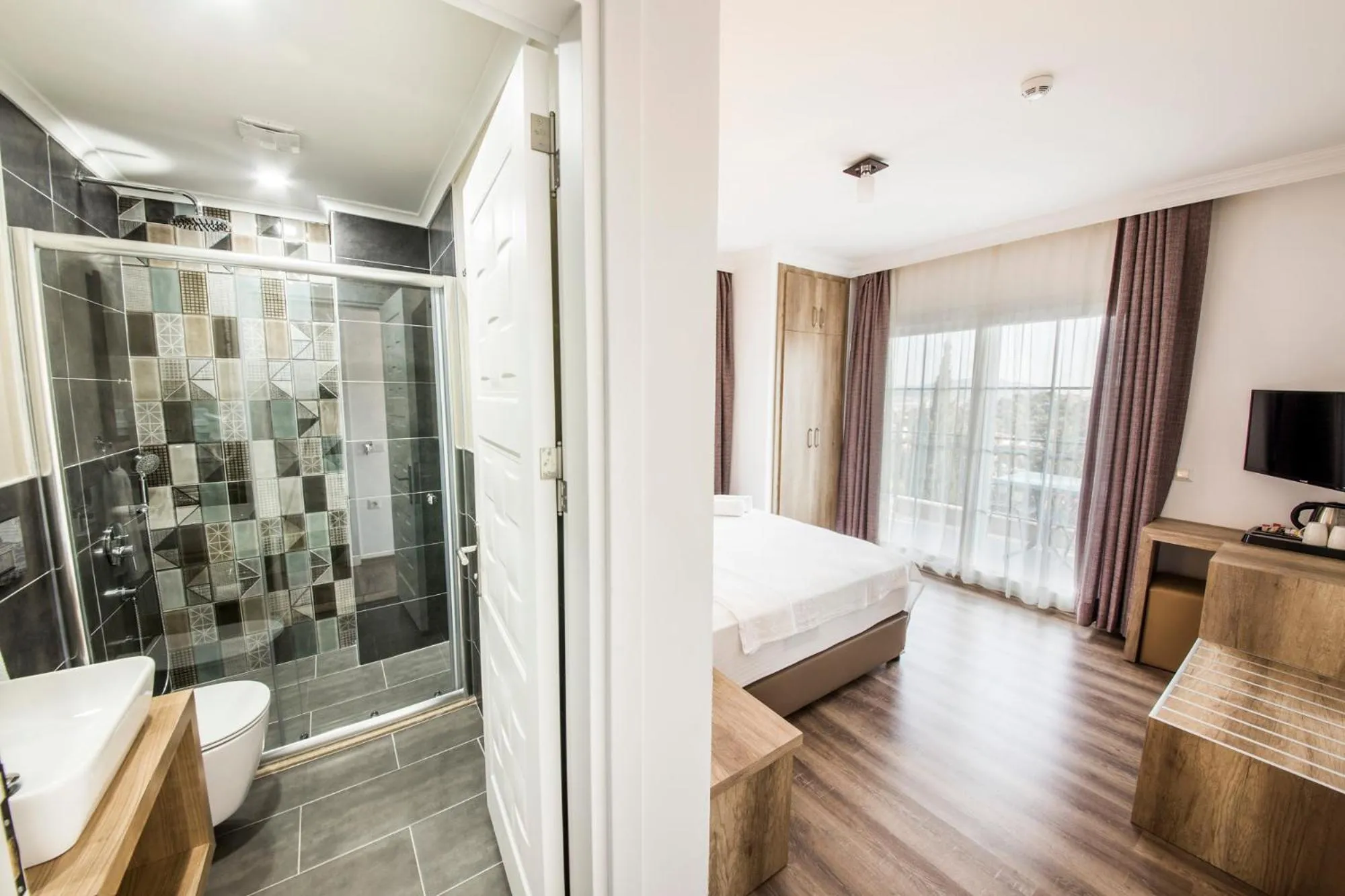 Bed in dekatria rooms&aparts