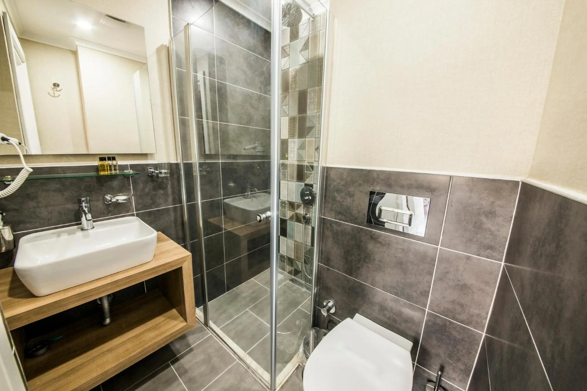 Bathroom in dekatria rooms&aparts