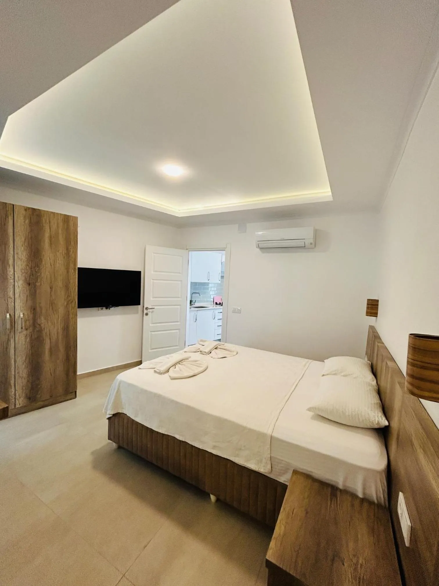 Bed in dekatria rooms&aparts