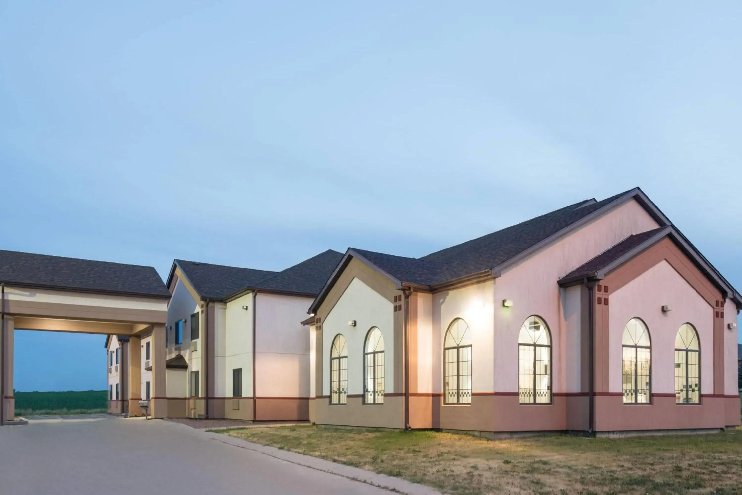 Property building in Super 8 by Wyndham Sisseton Property building in Super 8 by Wyndham Sisseton