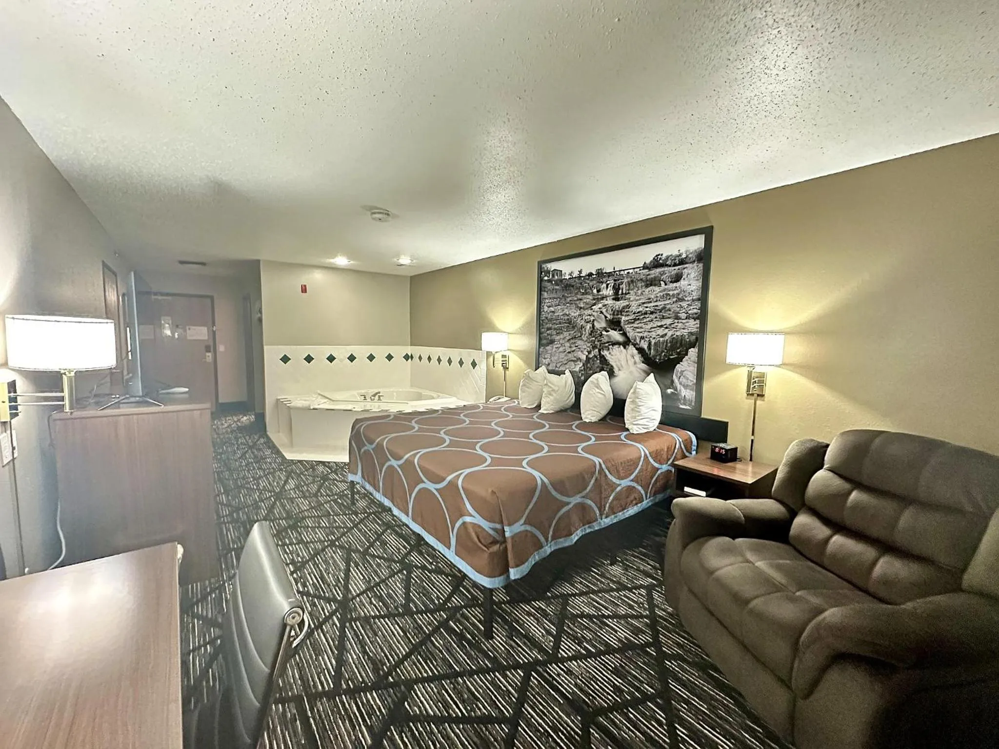 Bed in Super 8 by Wyndham Sisseton