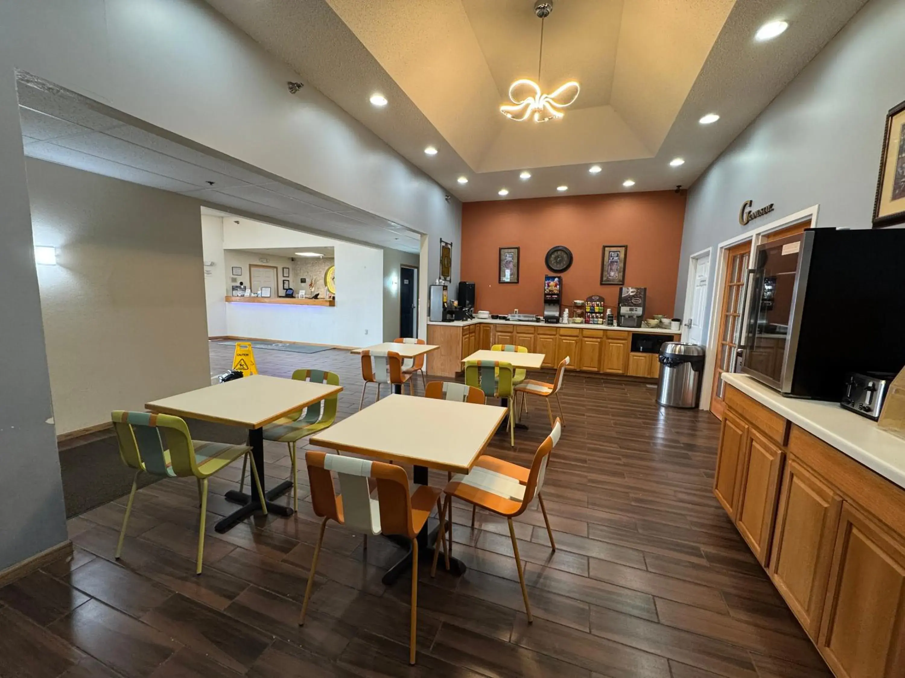 Breakfast in GrandStay Hotel and Suite Waseca Breakfast in GrandStay Hotel and Suite Waseca