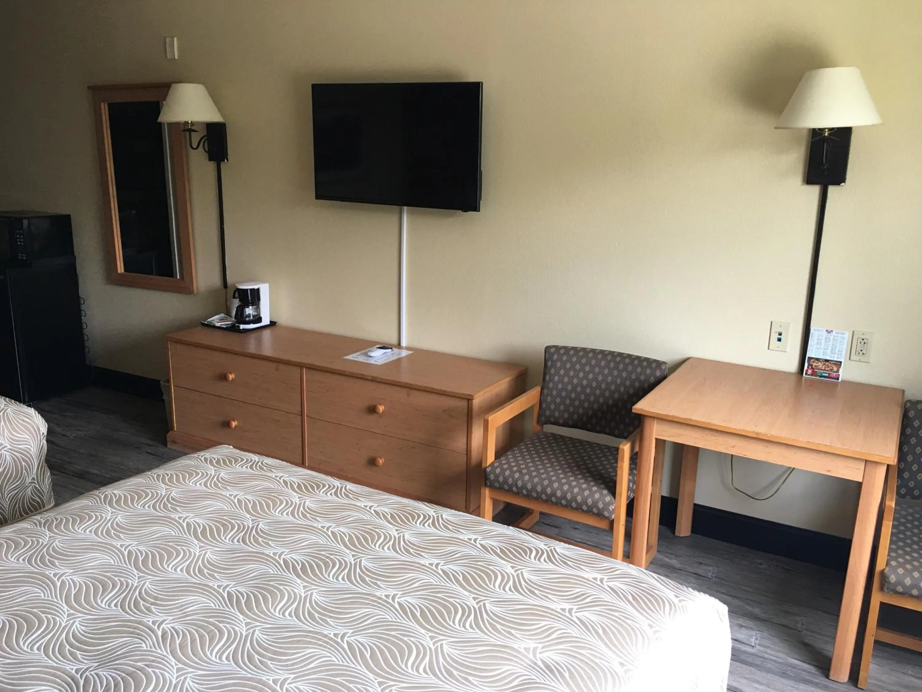 Bed in Hometown Inn-Soddy Daisy