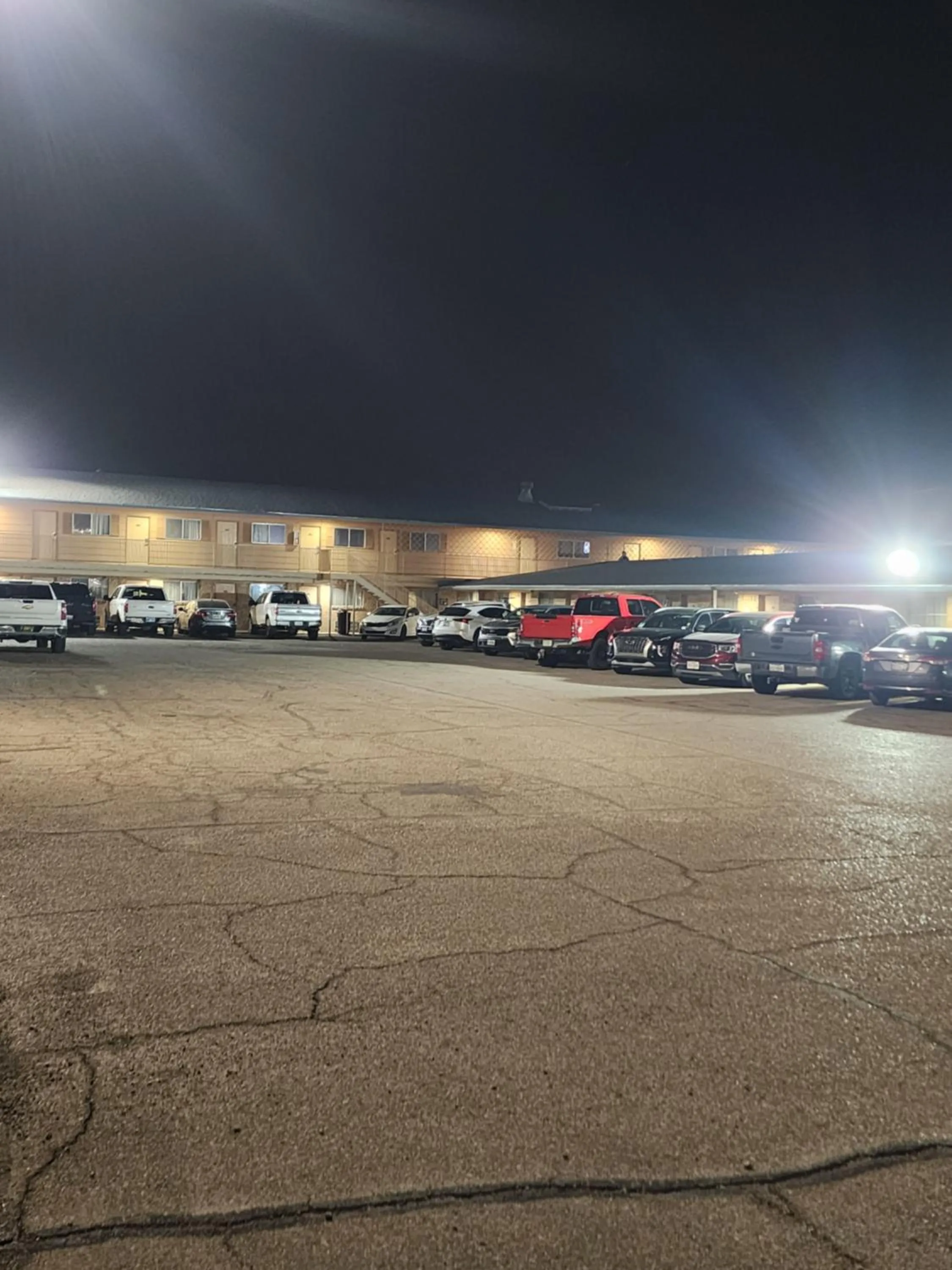 Property building in Satellite Inn