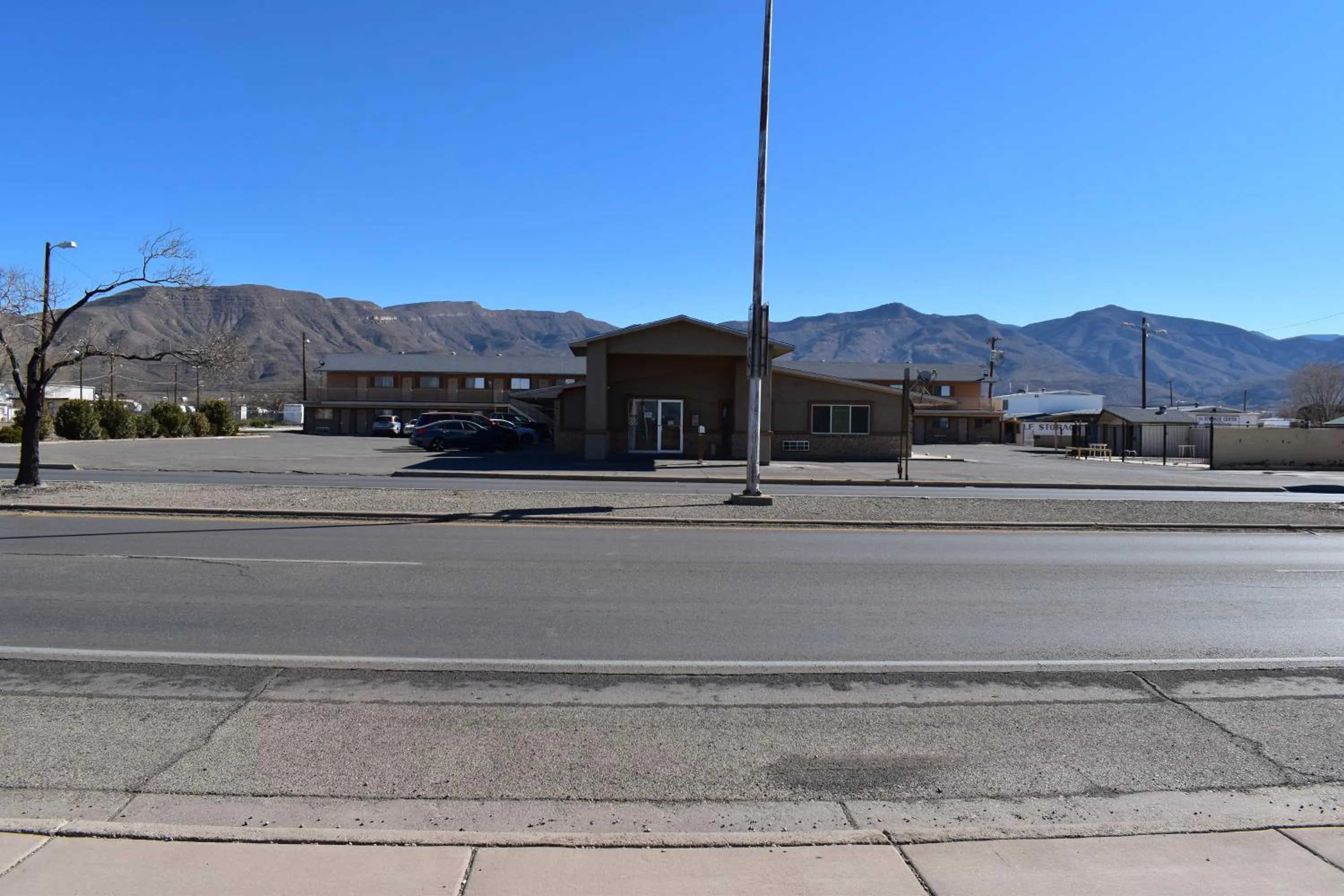 Property building in Satellite Inn