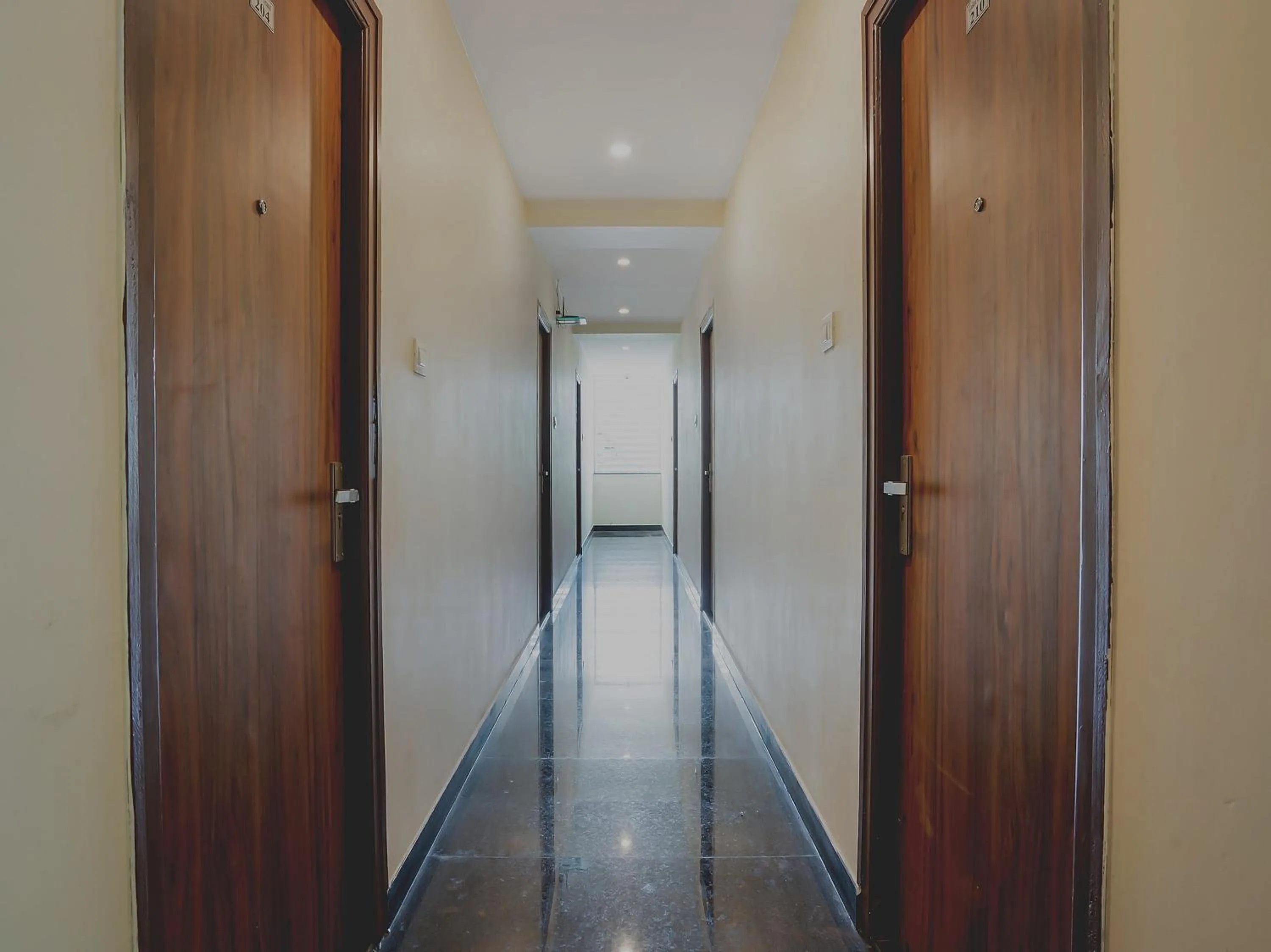 Lobby or reception in Super Hotel O Gokul Grand Near SR Nagar Police Station