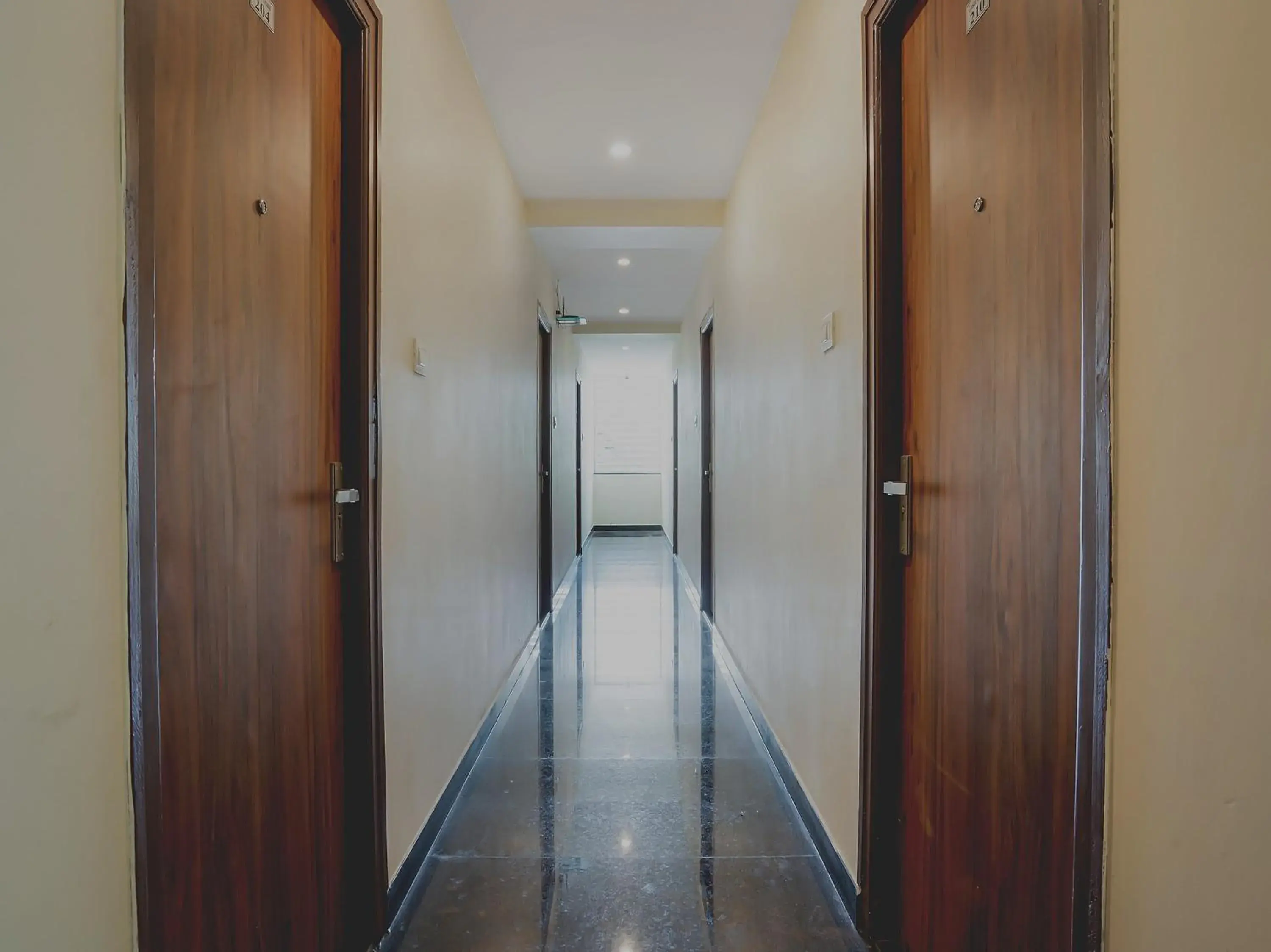 Lobby or reception in Super Hotel O Gokul Grand Near SR Nagar Police Station Lobby or reception in Super Hotel O Gokul Grand Near SR Nagar Police Station