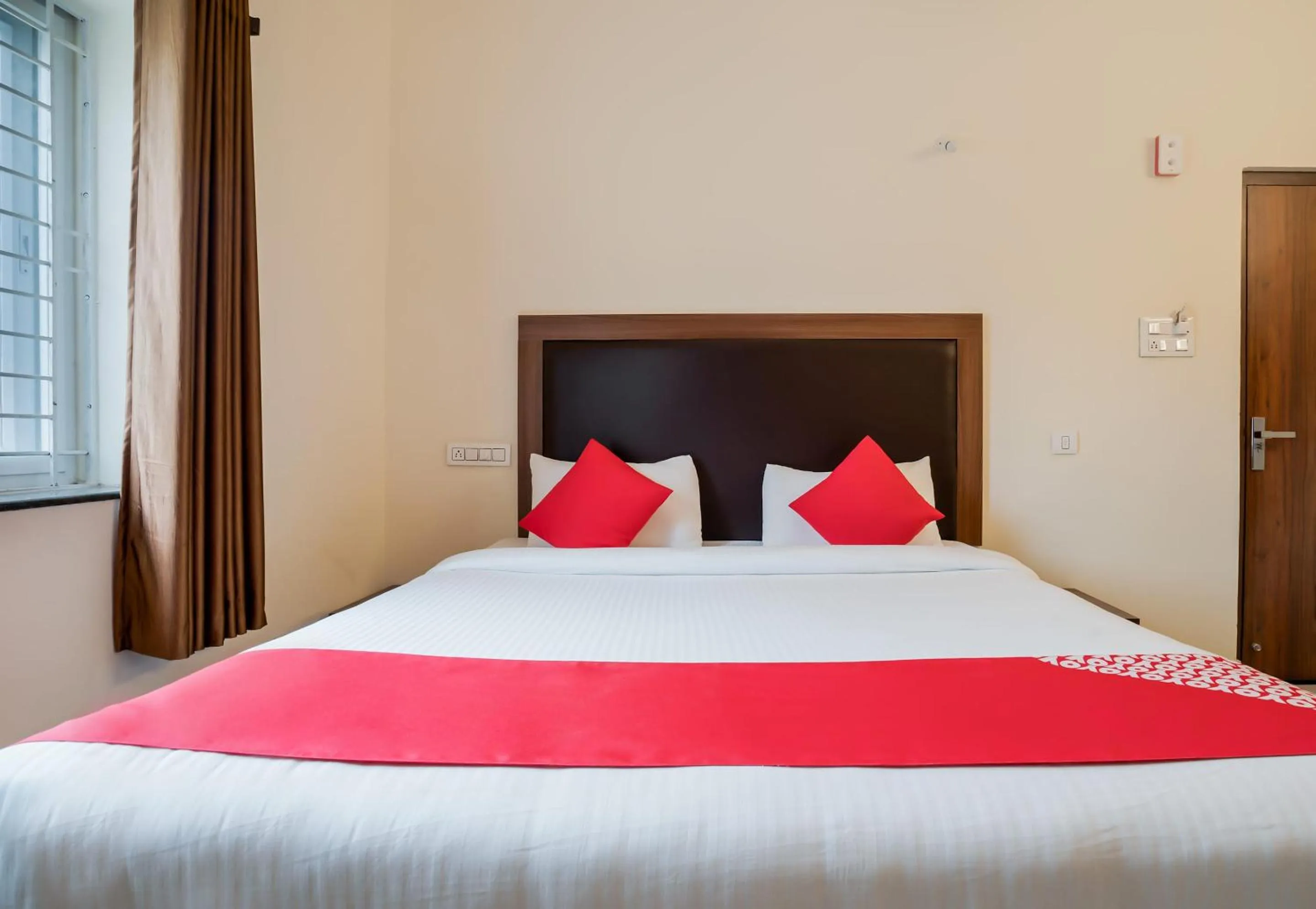 Bedroom, Bed in Super Hotel O Gokul Grand Near SR Nagar Police Station