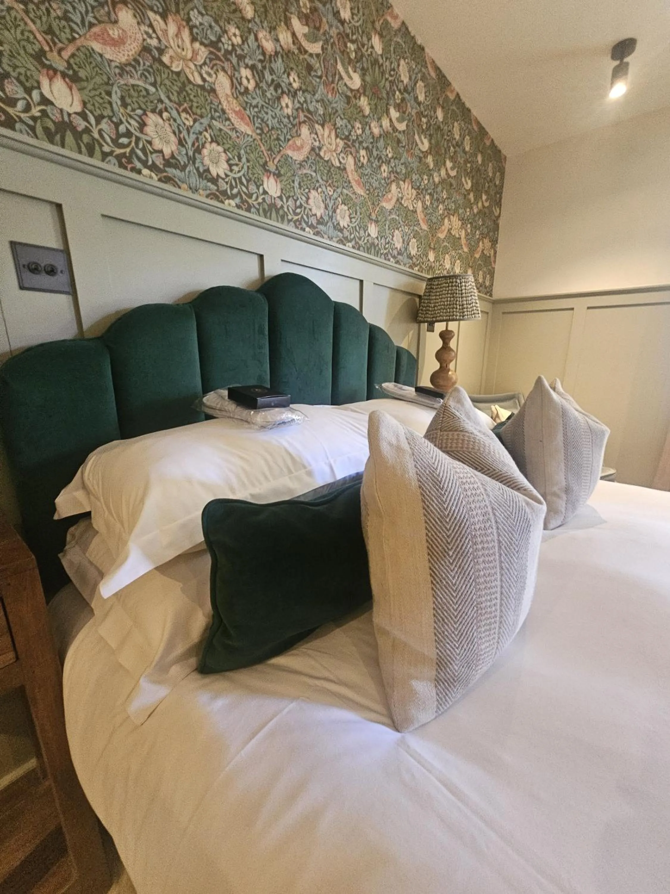 Bedroom, Bed in Beadnell Towers Hotel