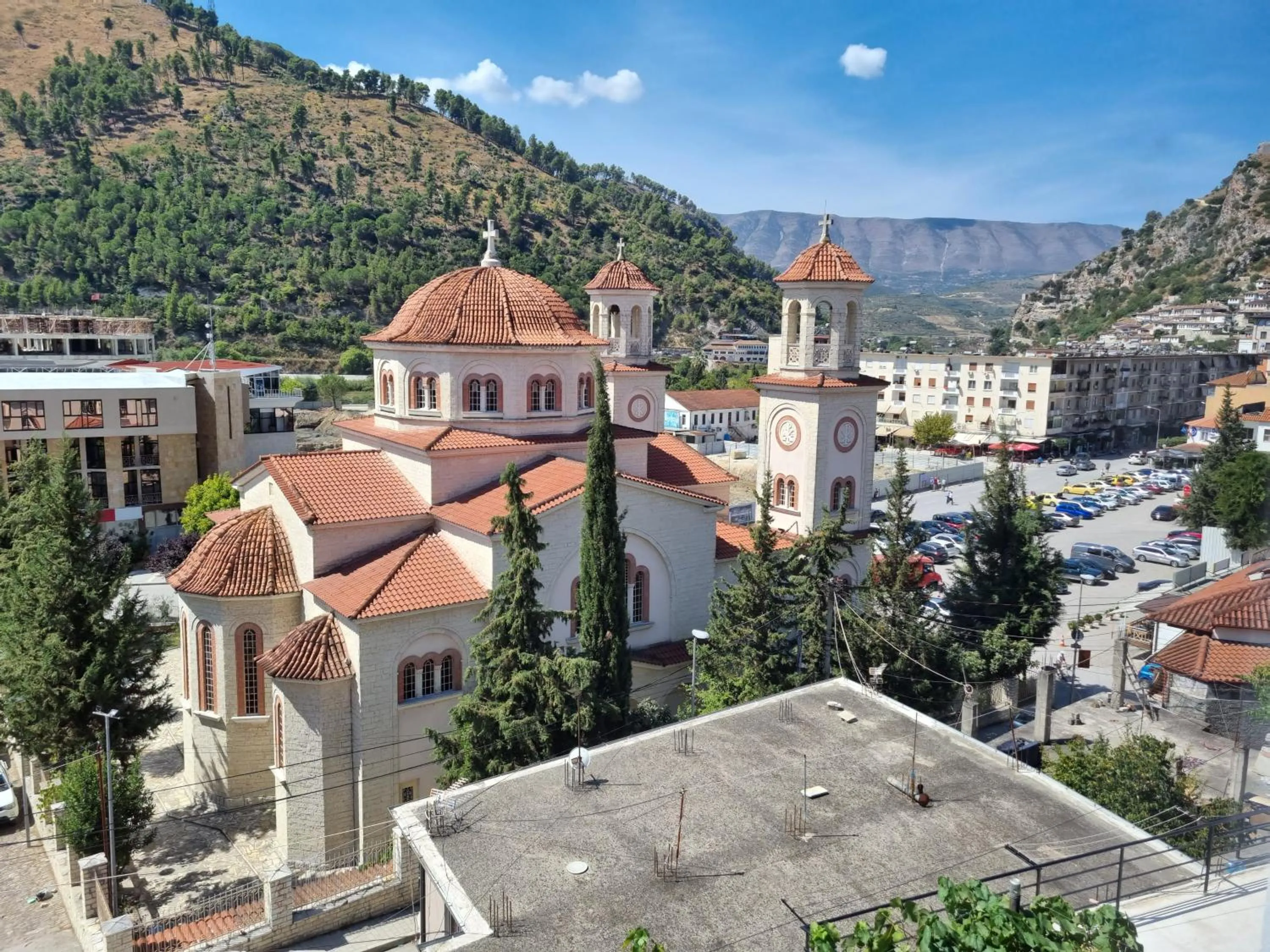 Nearby landmark in HOTEL VILA TWIX