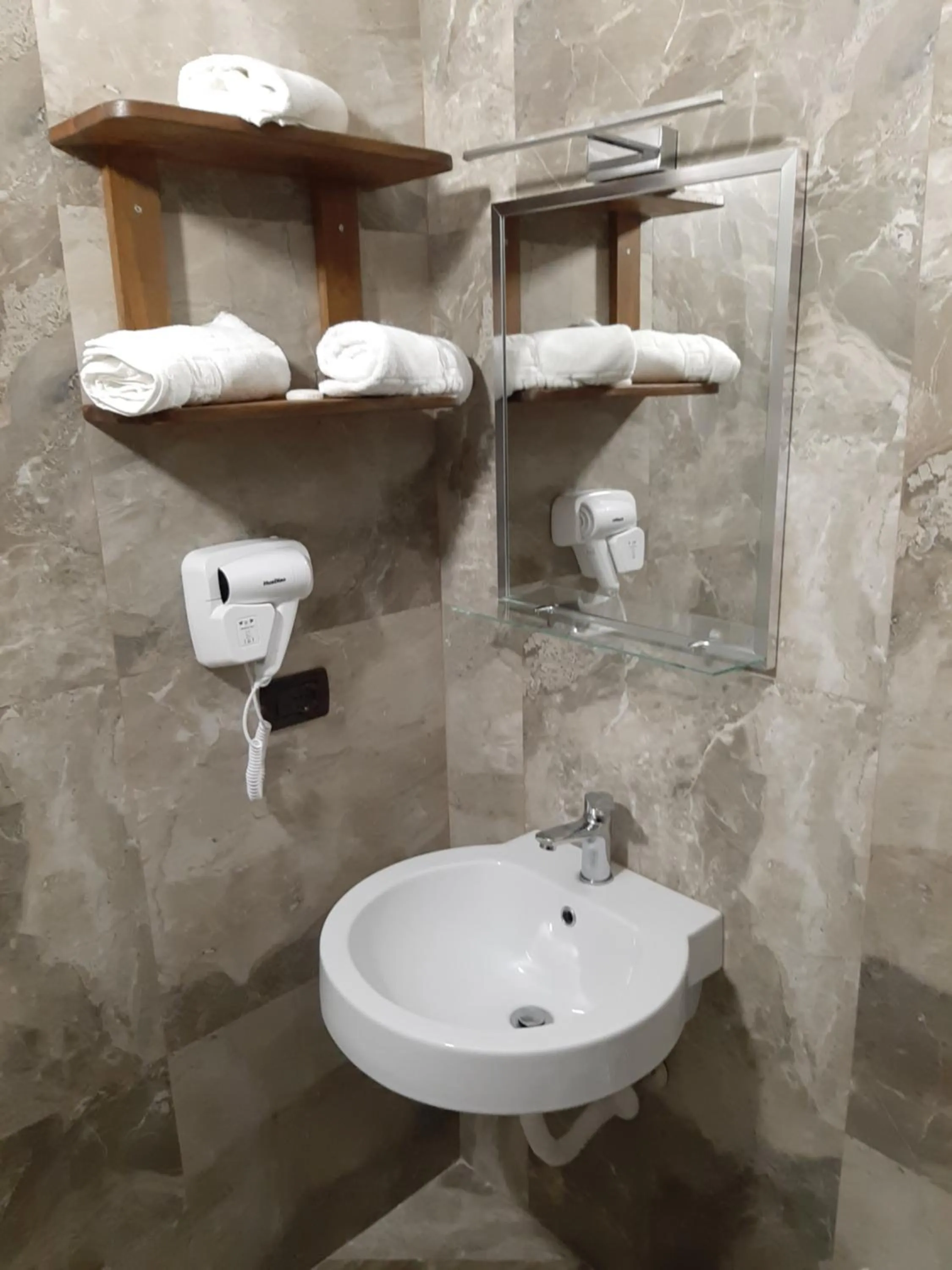 Bathroom in HOTEL VILA TWIX