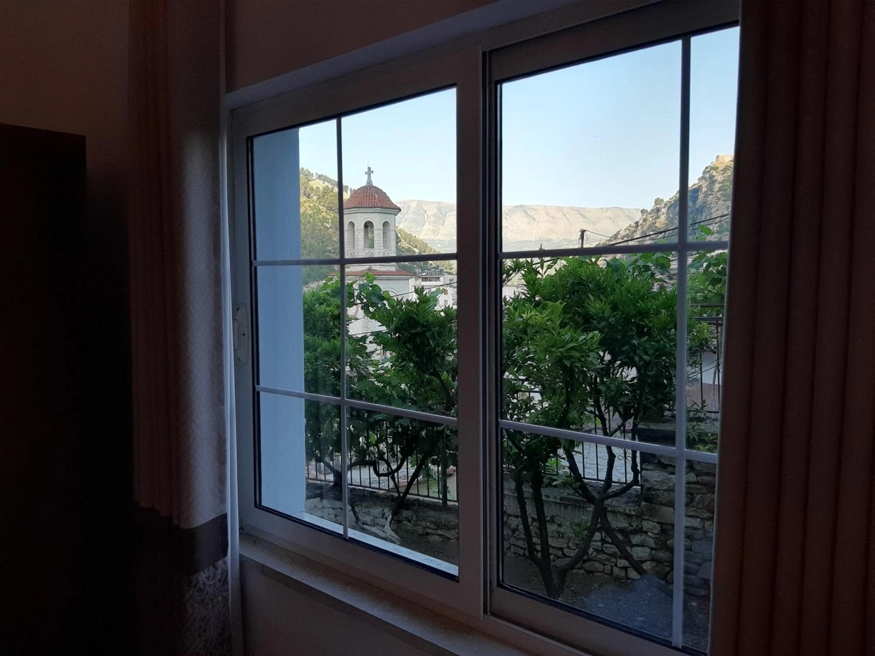 Nearby landmark in HOTEL VILA TWIX