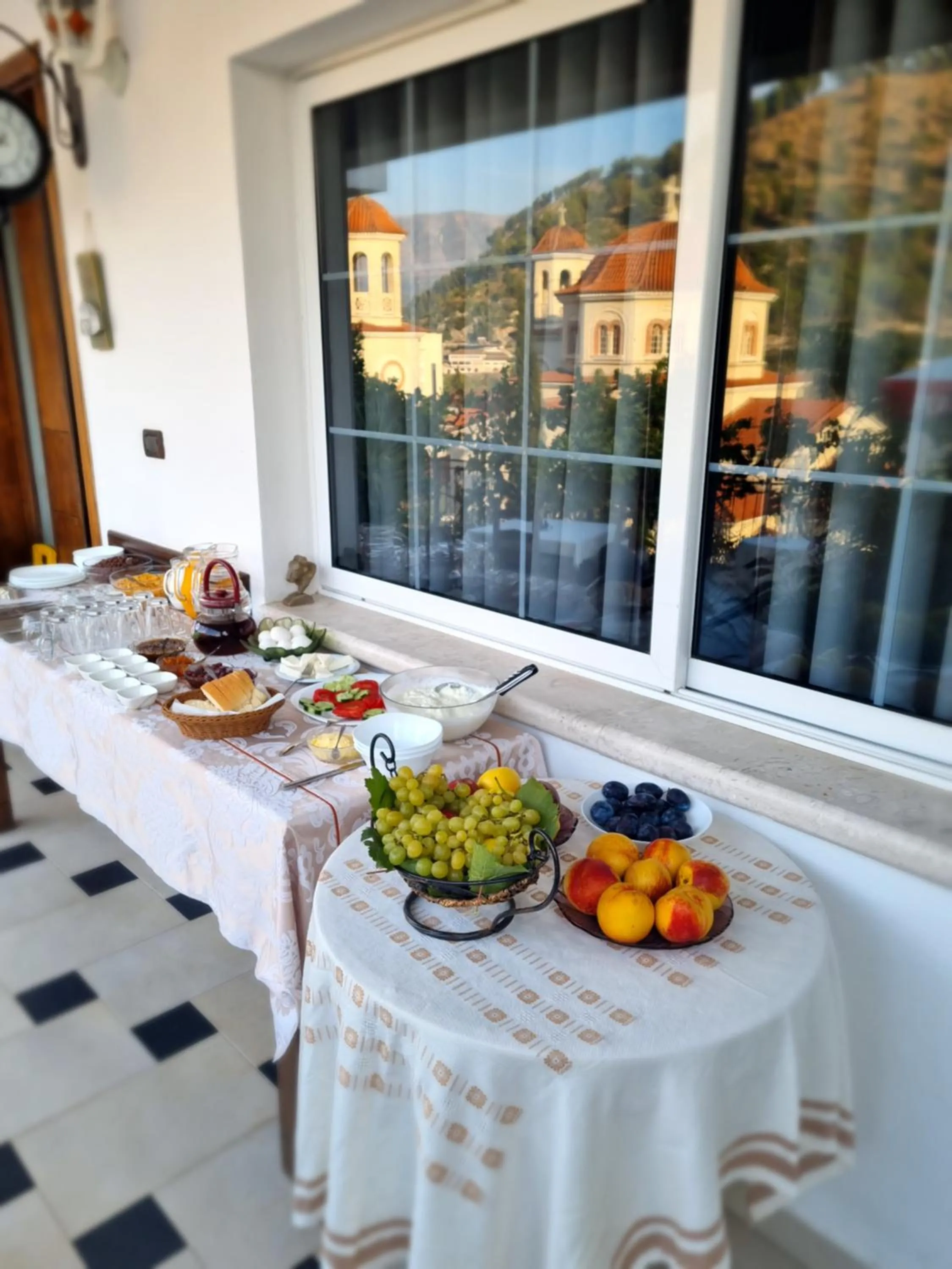 Food and drinks in HOTEL VILA TWIX