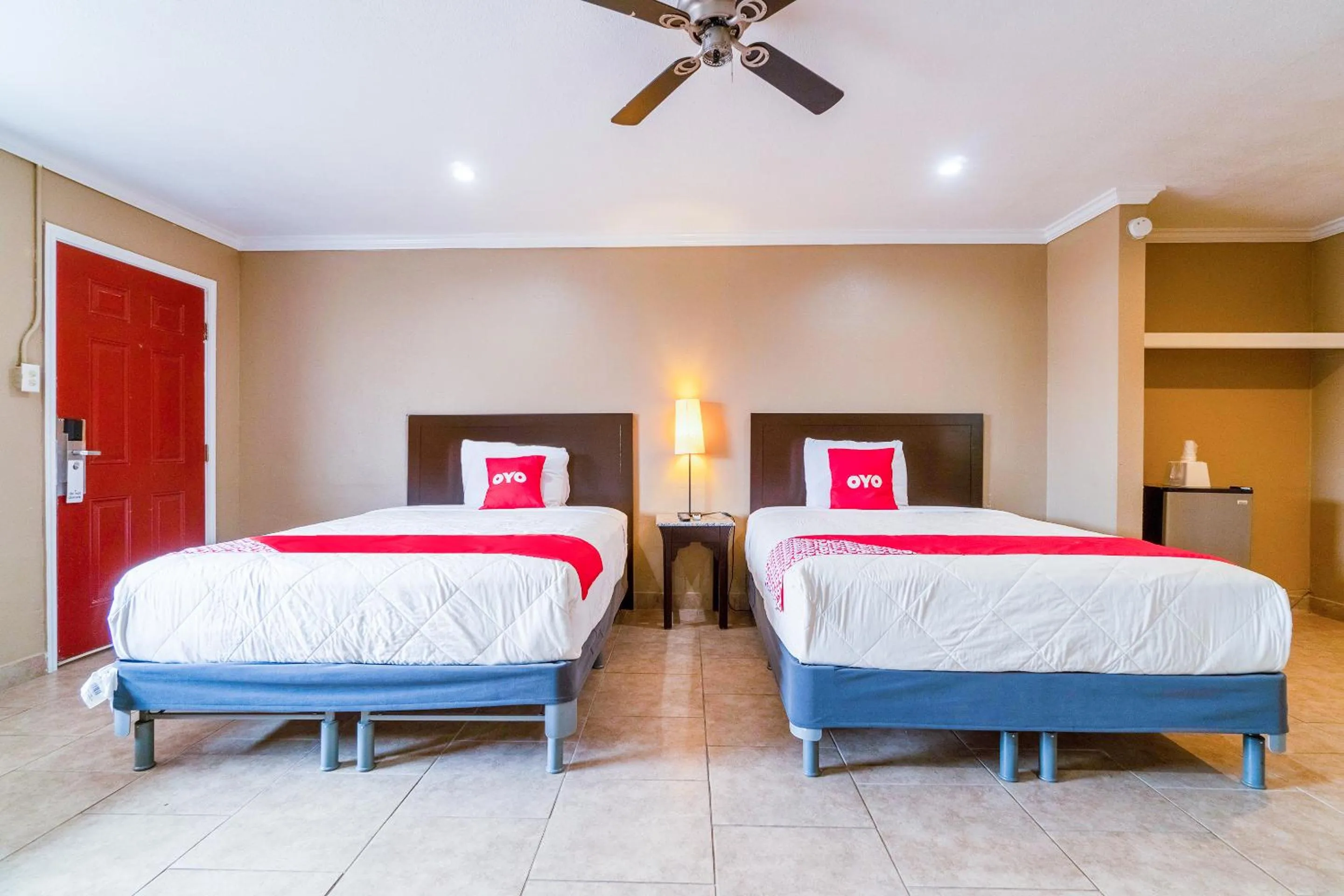 Bedroom in Capital O Hotel Beeville -US 181