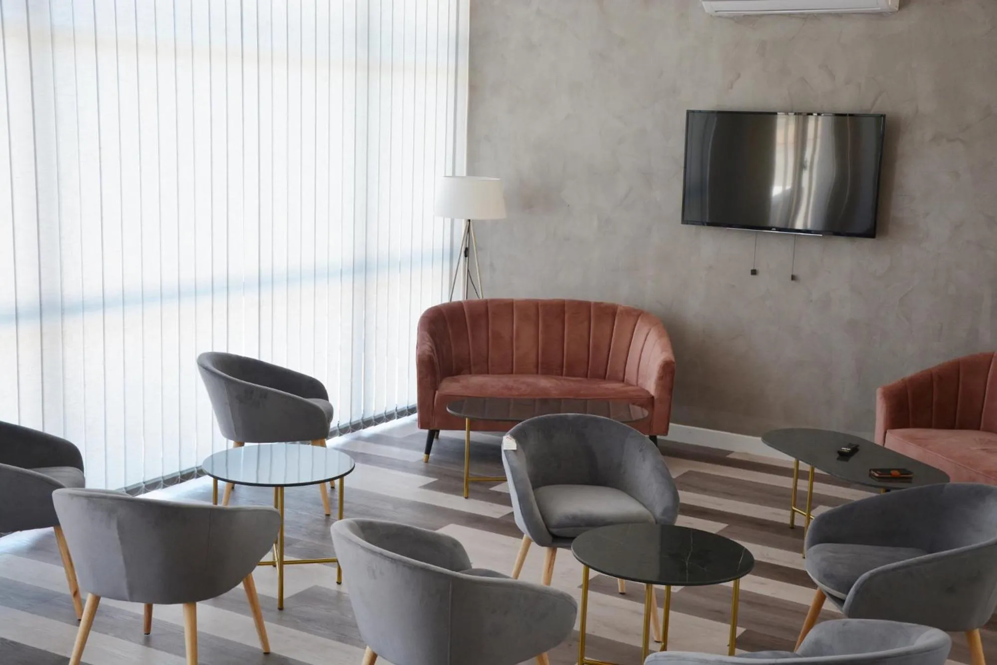 Seating area in Avra Nafpliou