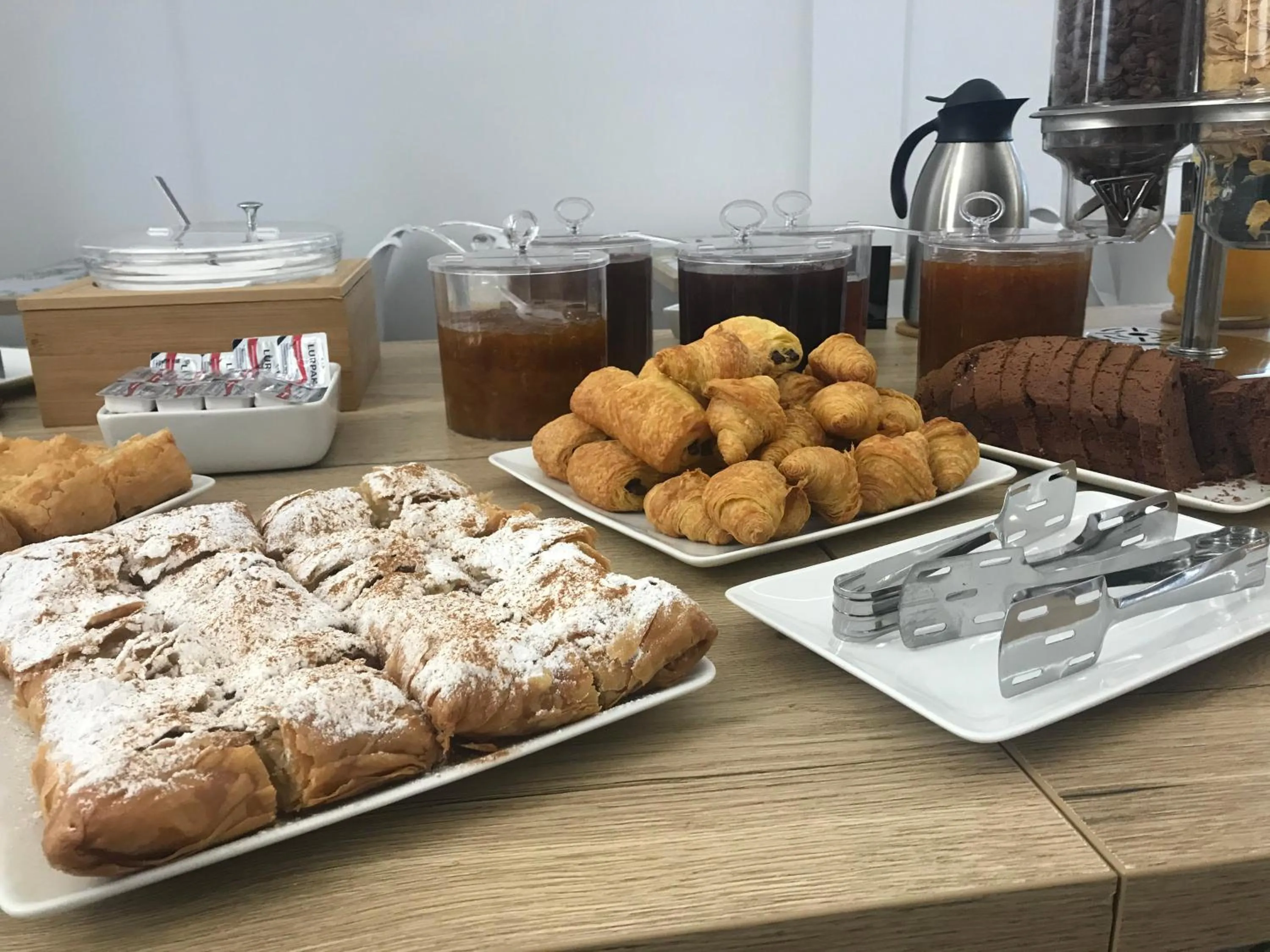 Food and drinks in Avra Nafpliou