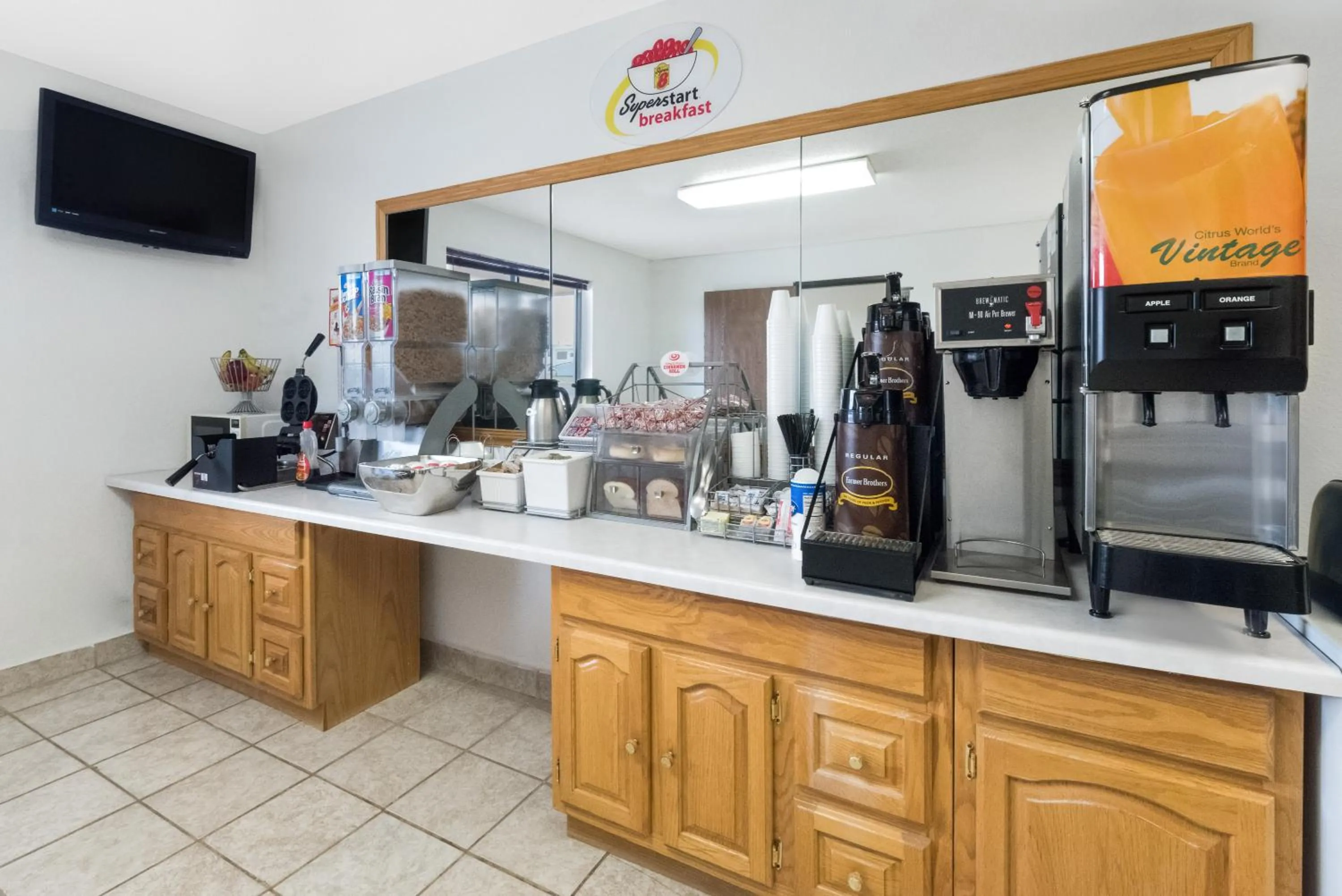 Continental breakfast in Super 8 by Wyndham Winner SD