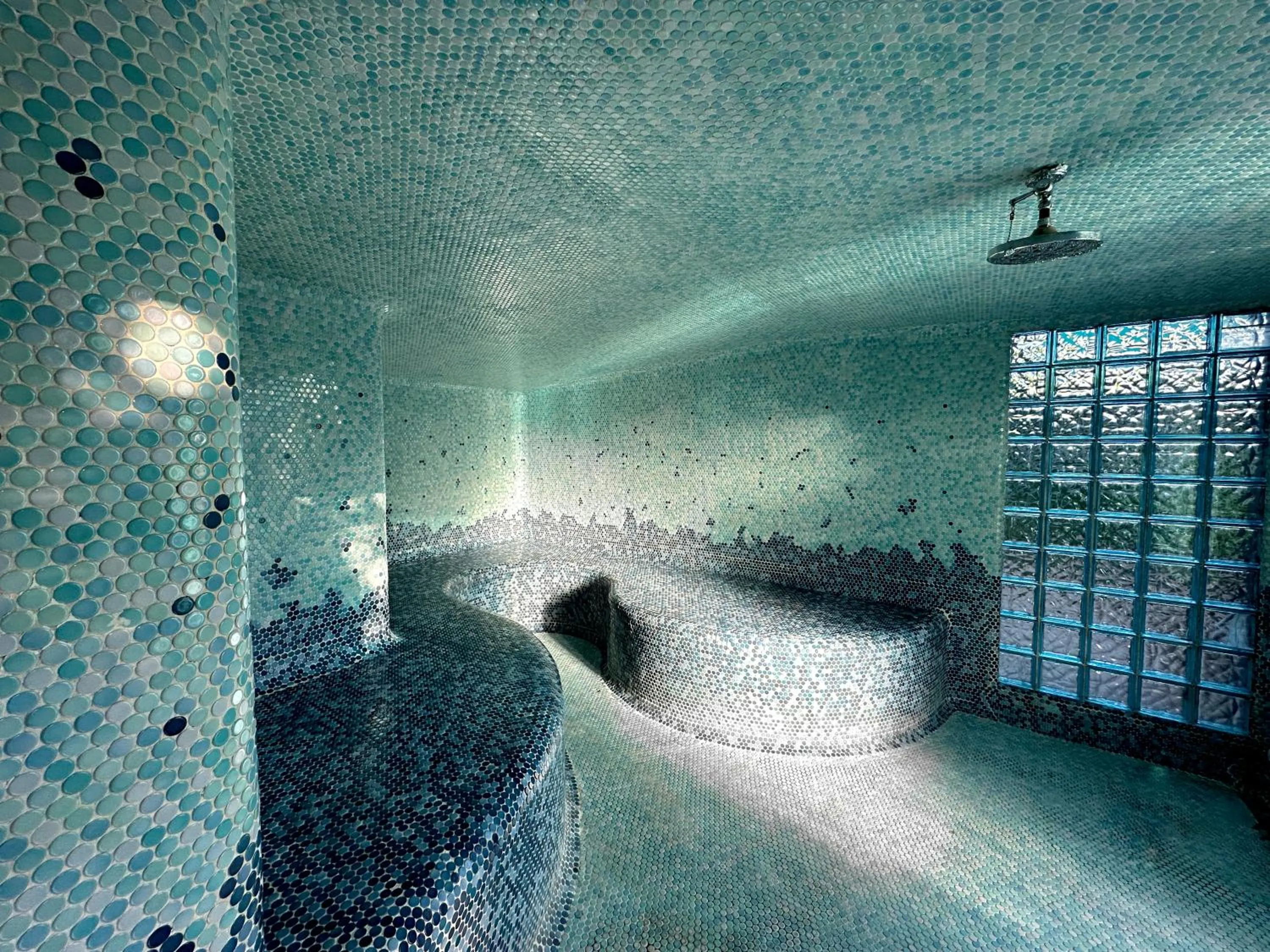 Vista Grande Resort - A Gay Men's Resort