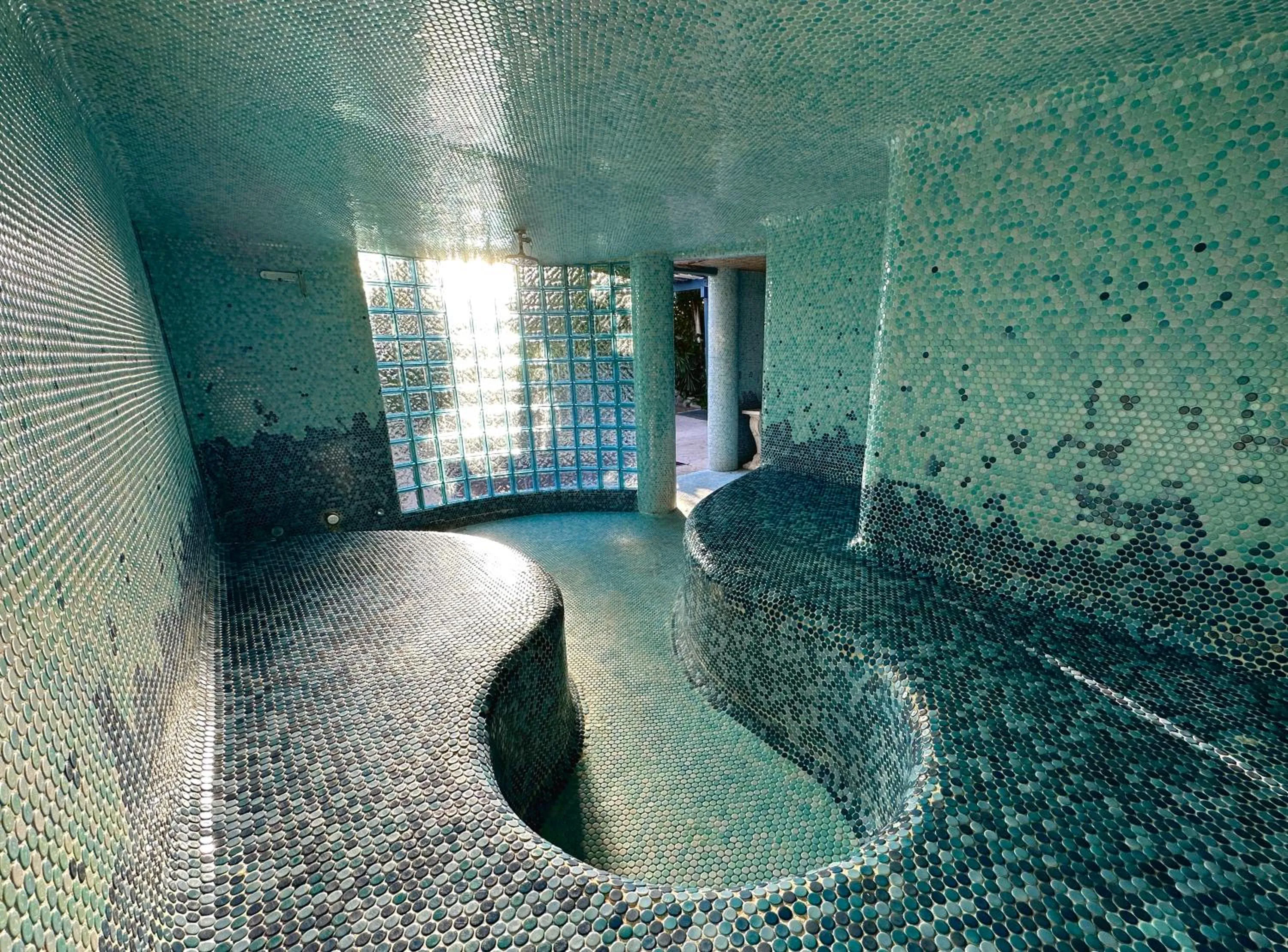 Vista Grande Resort - A Gay Men's Resort