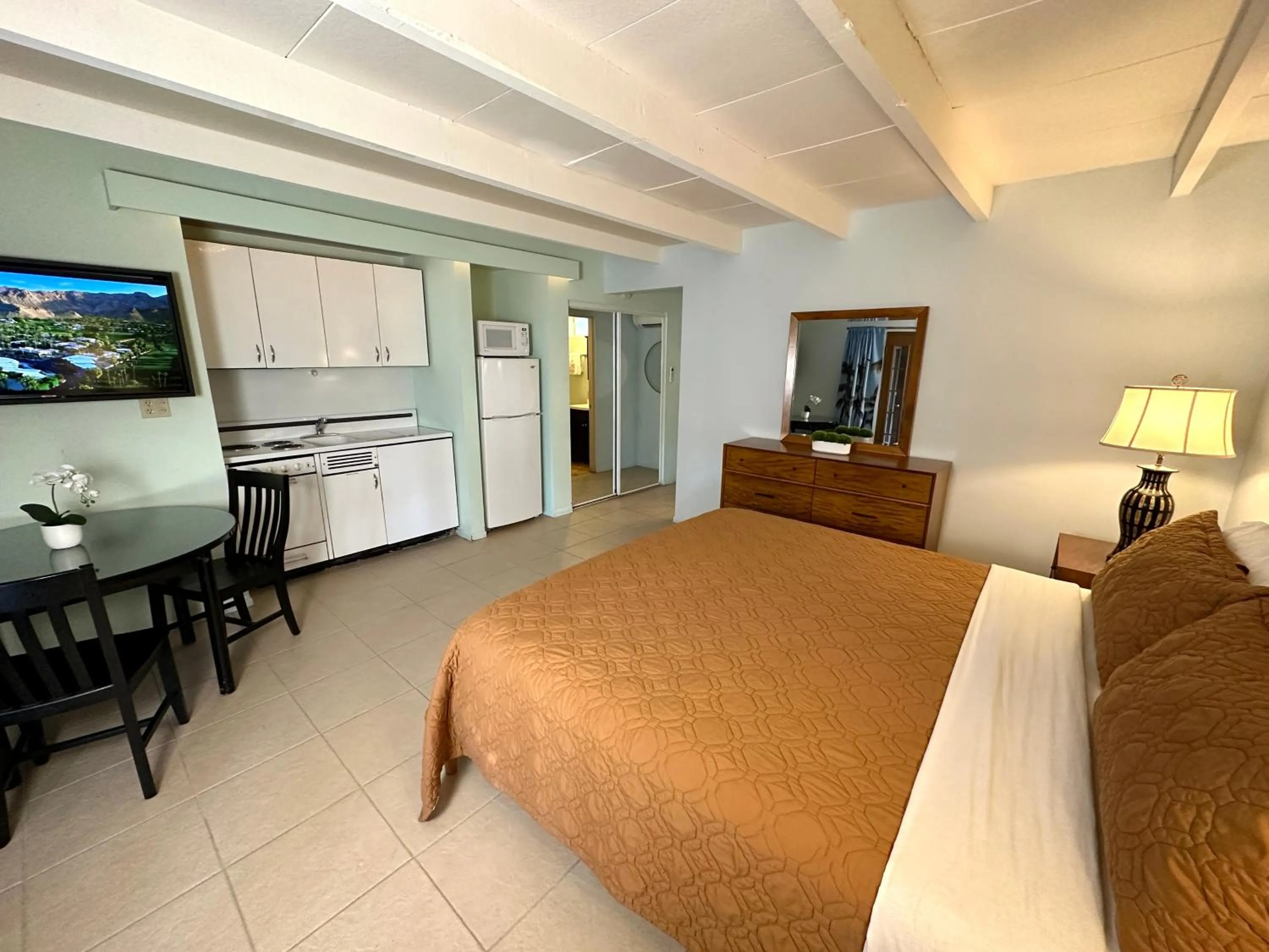 Bed in Vista Grande Resort - A Gay Men's Resort