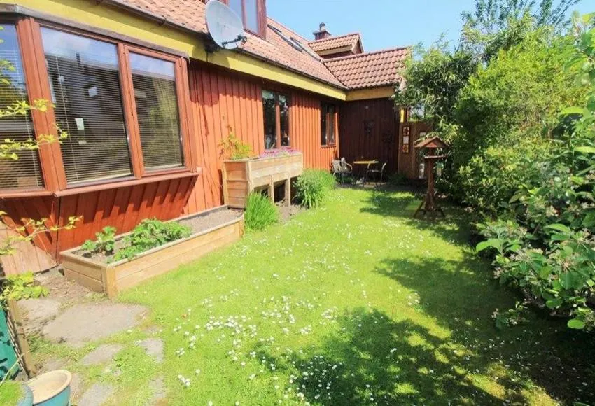 Property building in Sunflower Bed & Breakfast