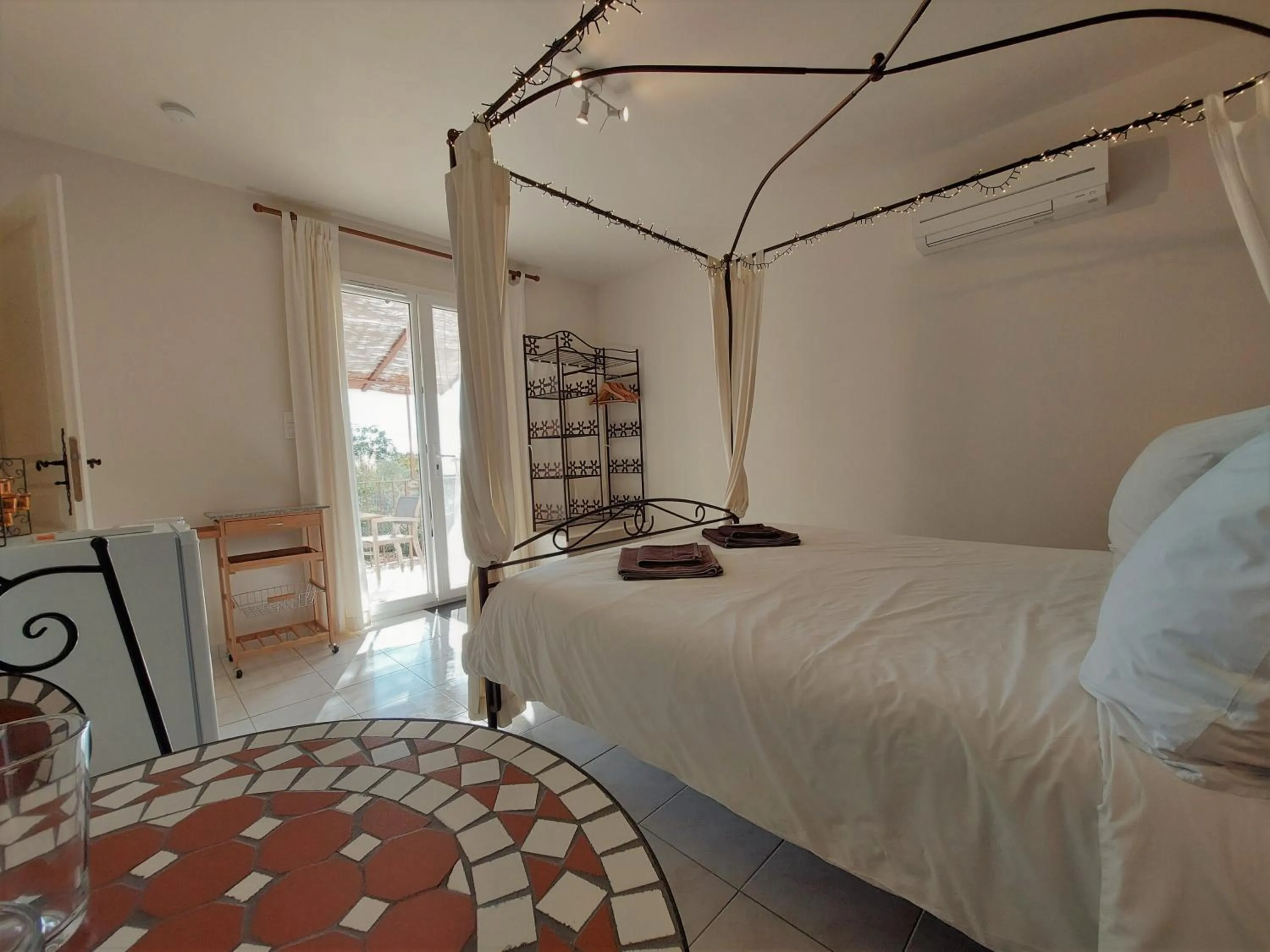 Bedroom, Bed in Rêve du VerDHon