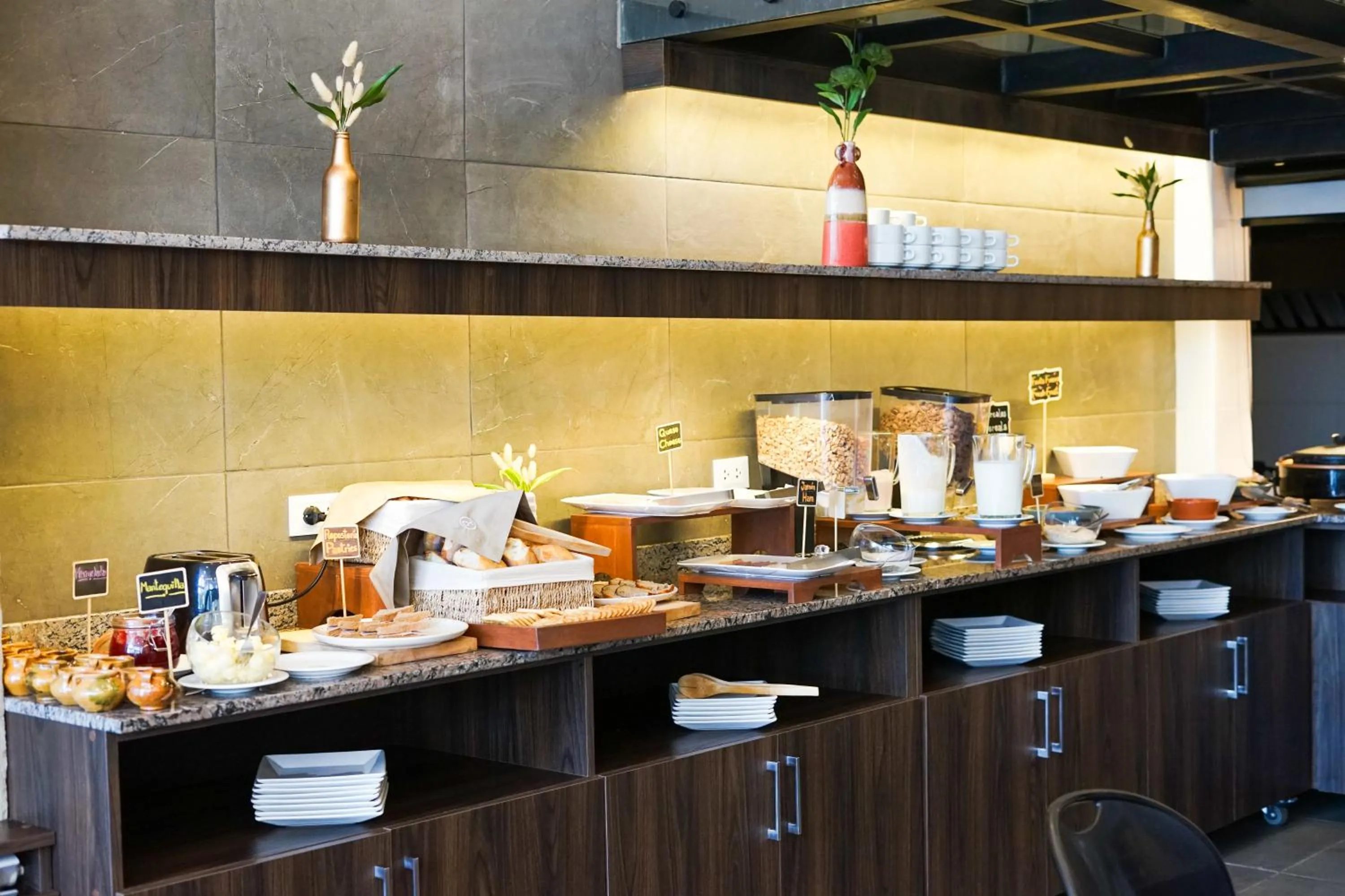 Breakfast in DREAM By Stannum Hotel