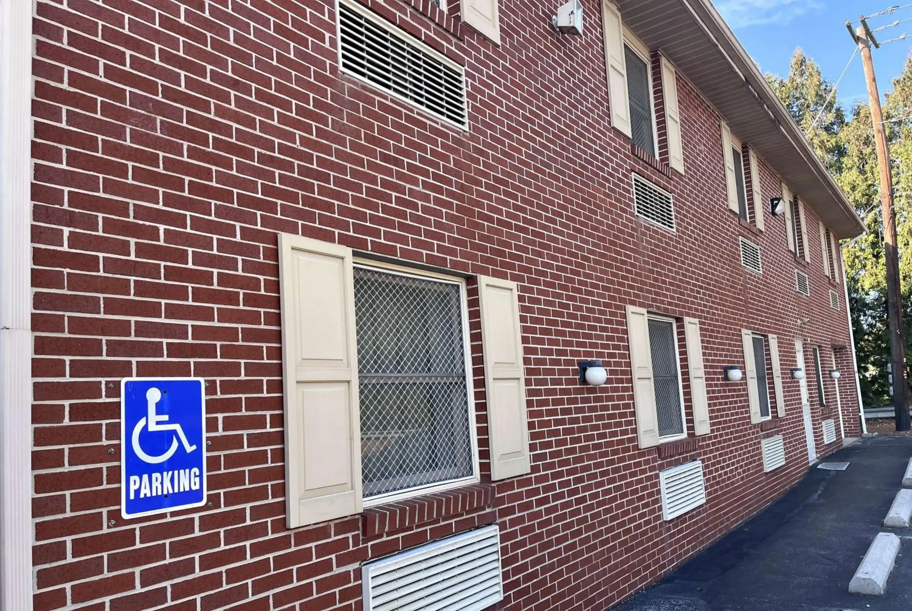 Property building in Travelodge by Wyndham Hershey Property building in Travelodge by Wyndham Hershey