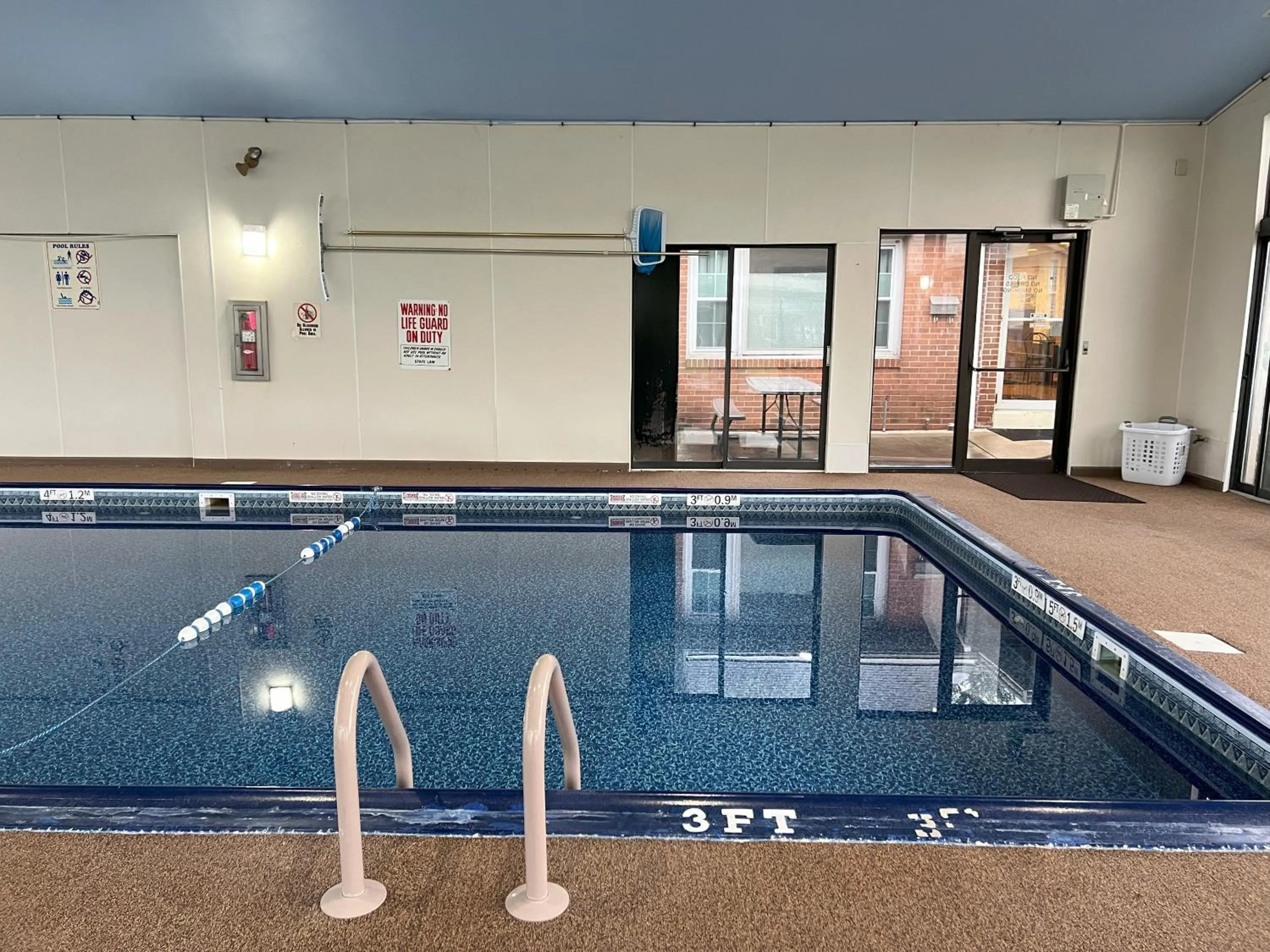 Swimming pool in Travelodge by Wyndham Hershey