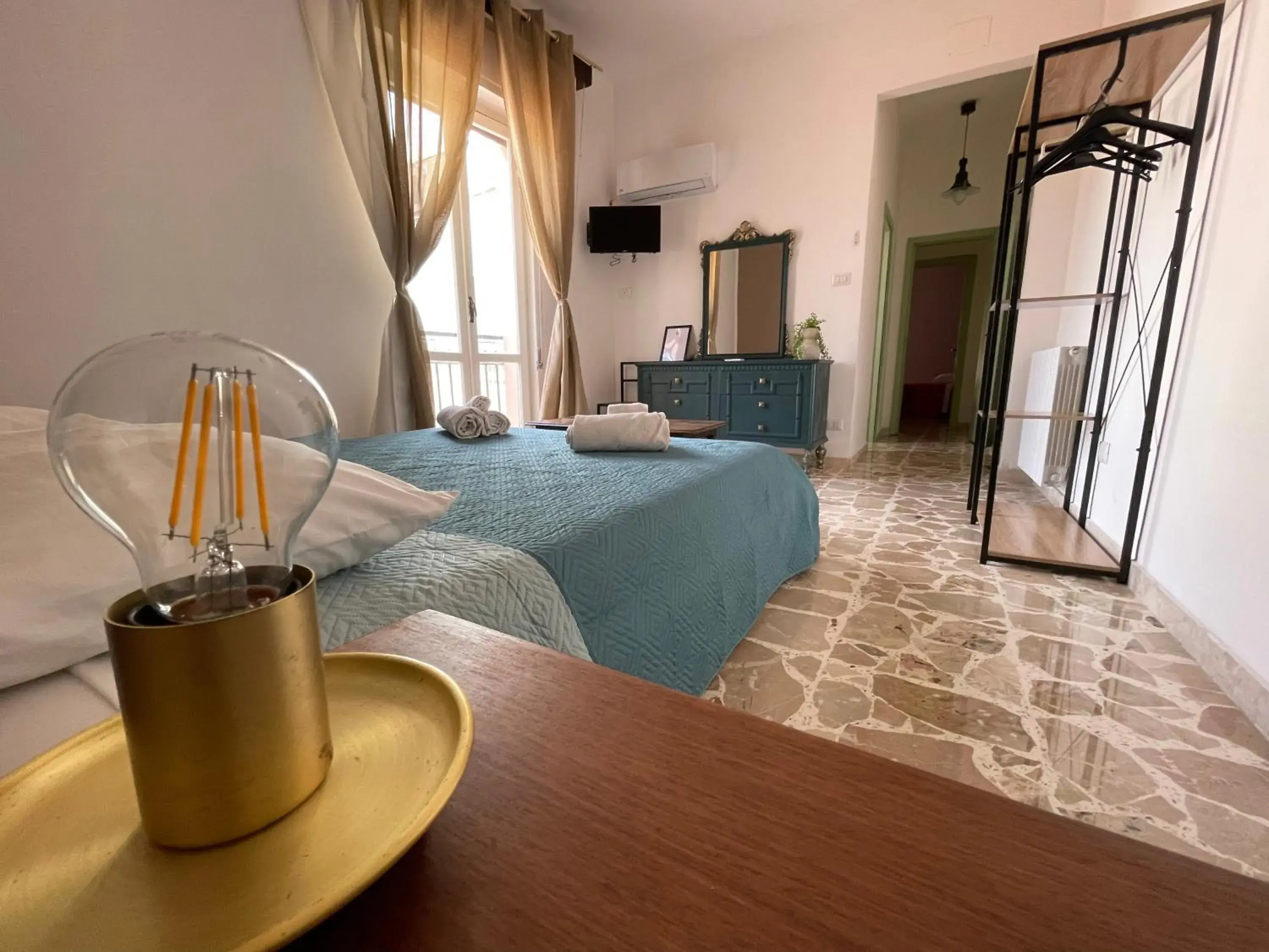 Double Room with Private Bathroom in Le Gorgoni b&b Double Room with Private Bathroom in Le Gorgoni b&b