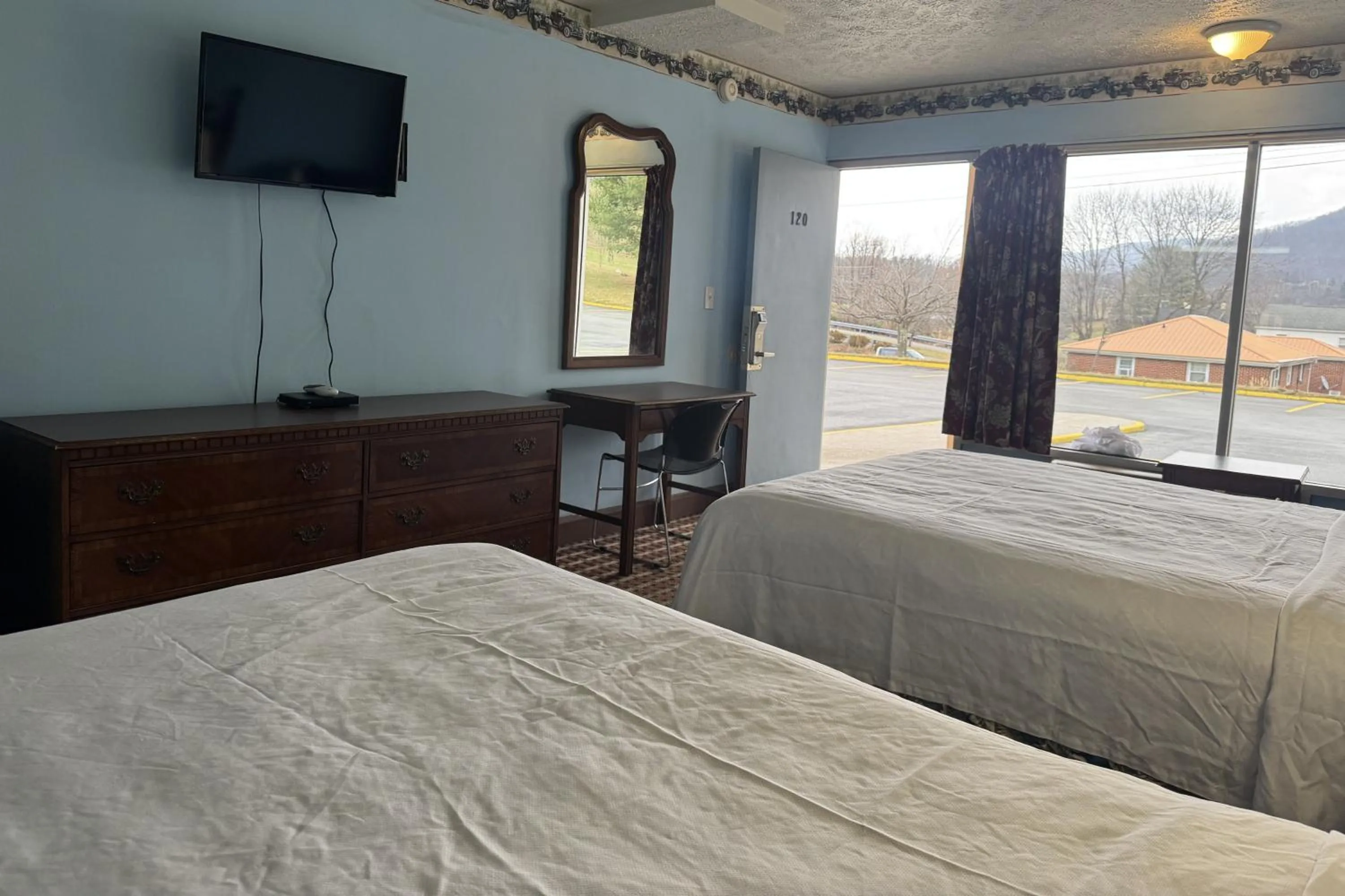 Bedroom, Bed in Capital O Fincastle Motor Inn Tazewell