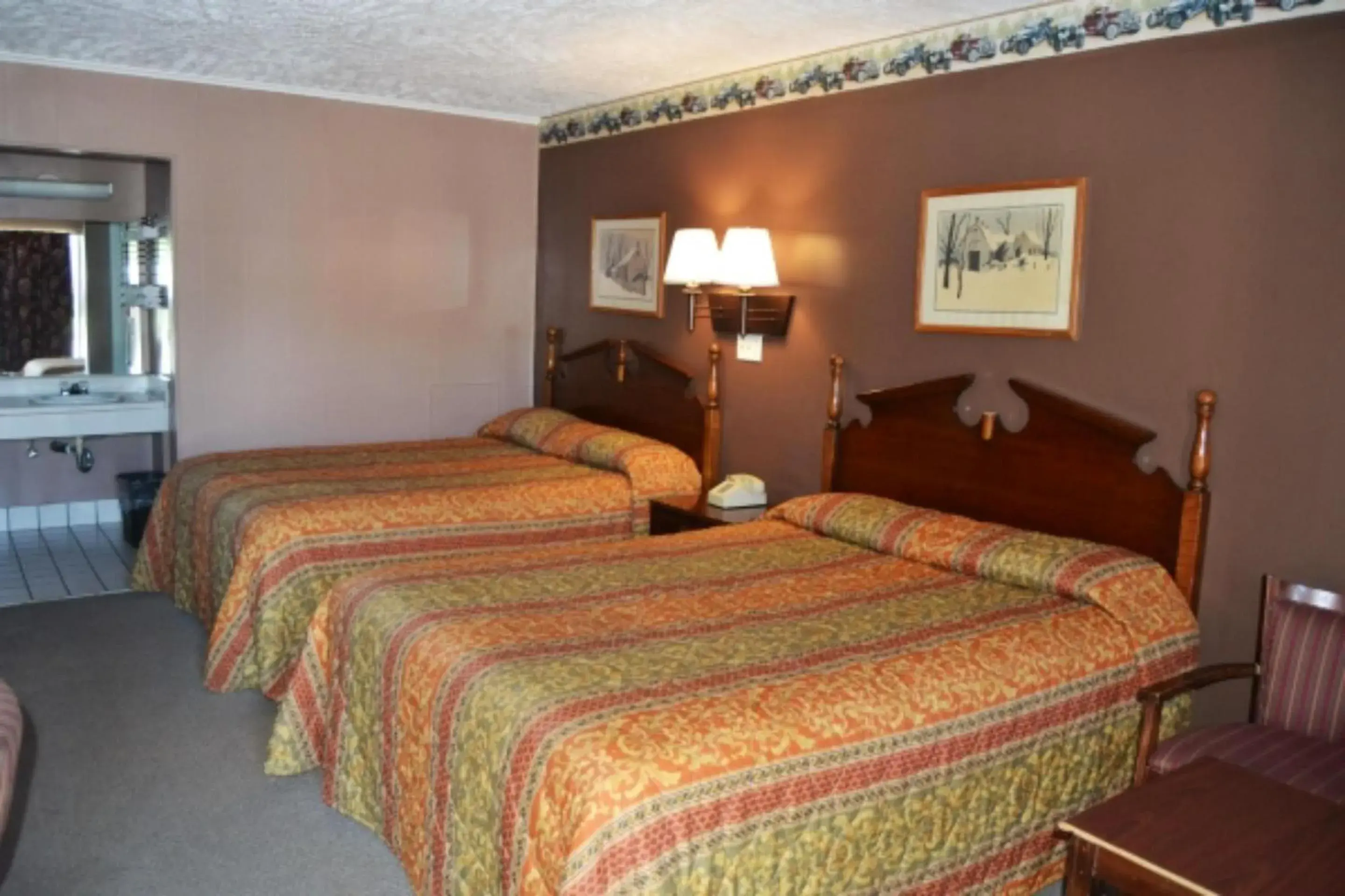 2 Full Beds Non-Smoking in Capital O Fincastle Motor Inn Tazewell 2 Full Beds Non-Smoking in Capital O Fincastle Motor Inn Tazewell