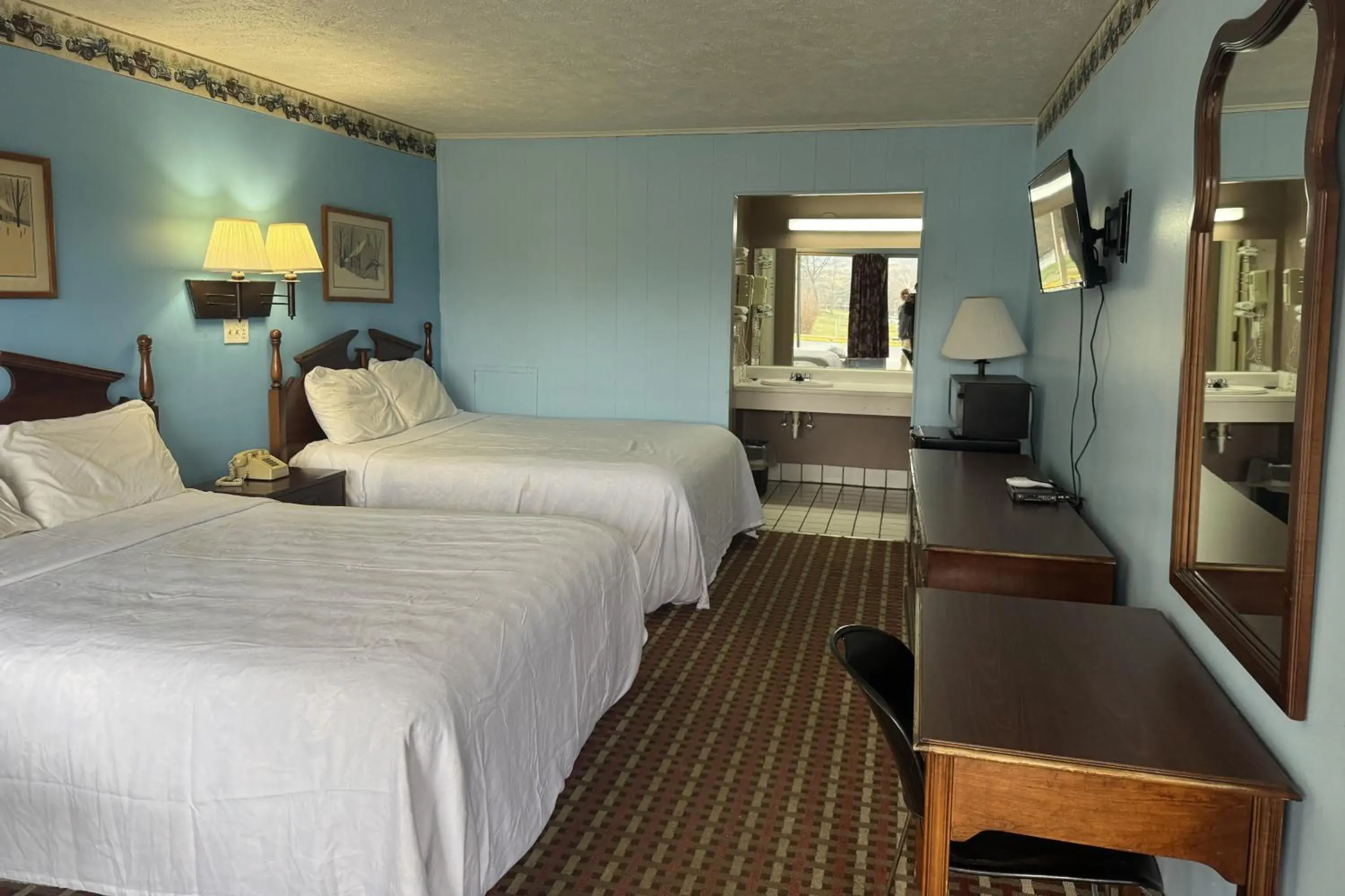 2 Full Bed Smoking in Capital O Fincastle Motor Inn Tazewell 2 Full Bed Smoking in Capital O Fincastle Motor Inn Tazewell