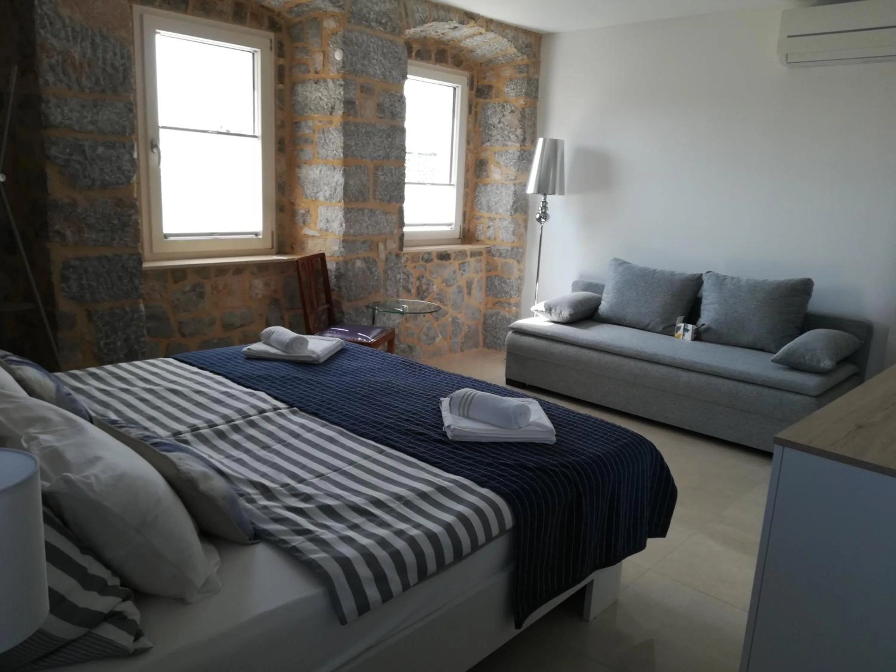 Photo of the whole room, Bed in Villetta Nautica Faggioni