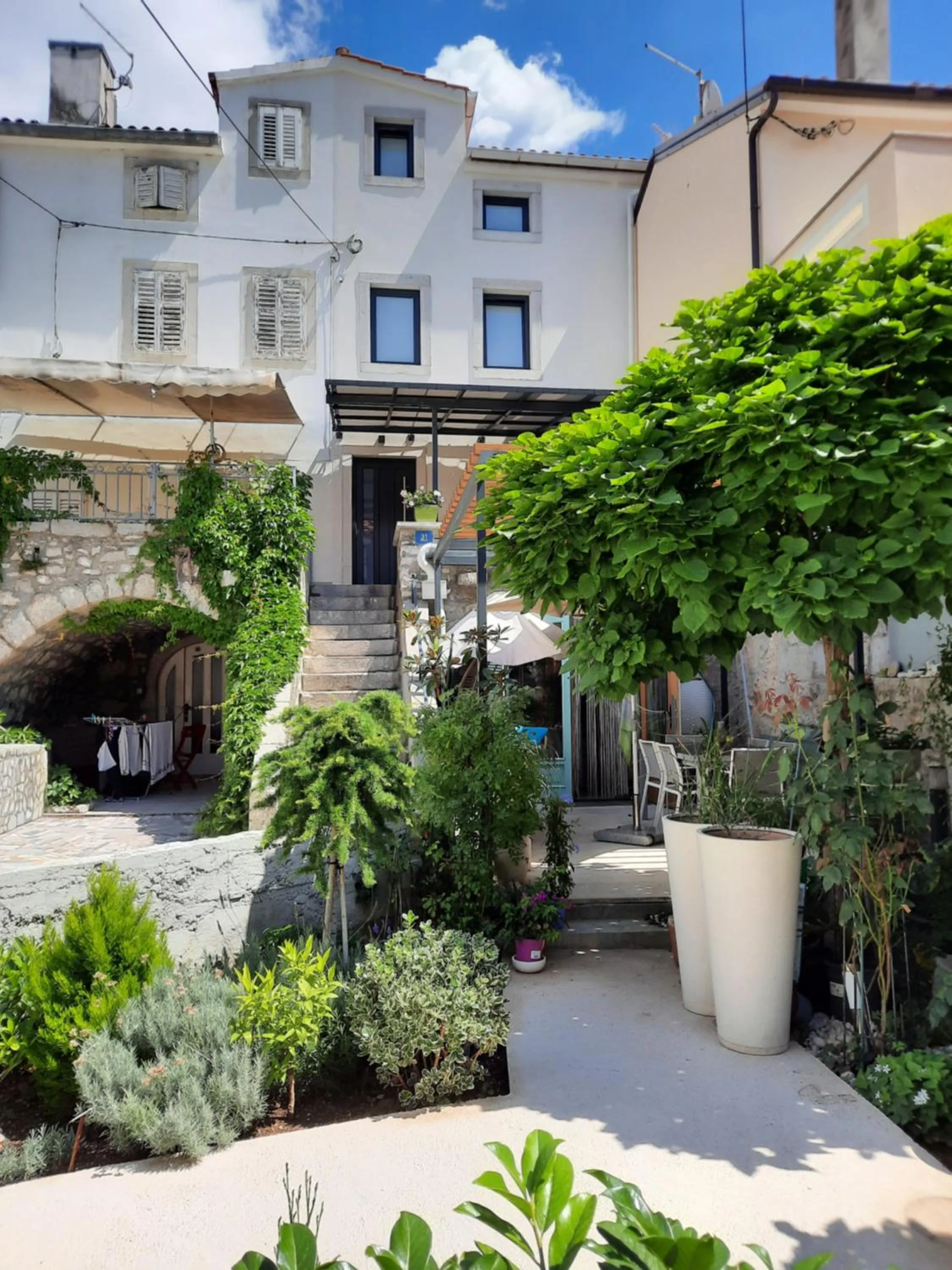 Property building in Villetta Nautica Faggioni