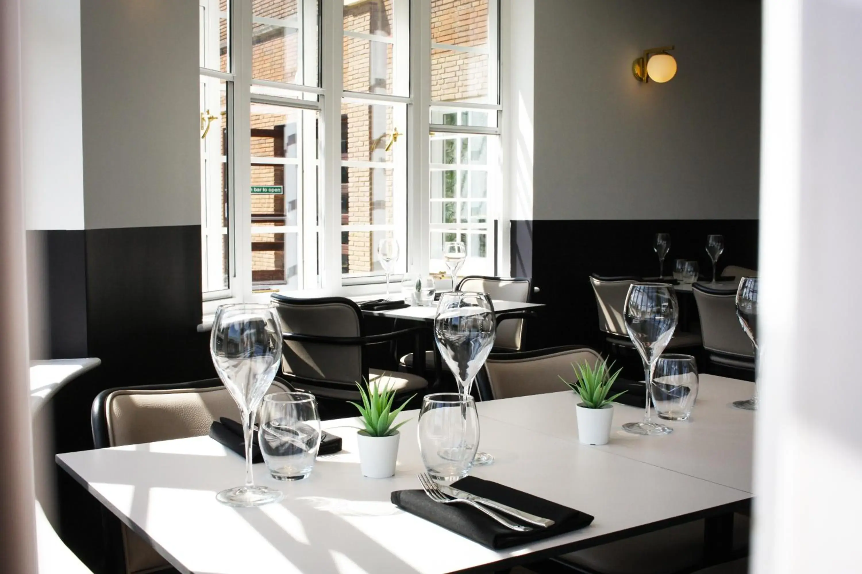 Restaurant/places to eat in The Comet London Hatfield Restaurant/places to eat in The Comet London Hatfield