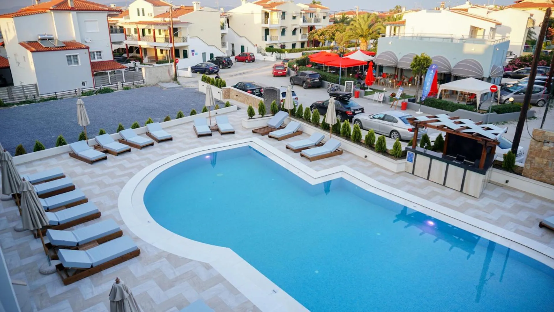 Pool view in Agnes Deluxe Hotel