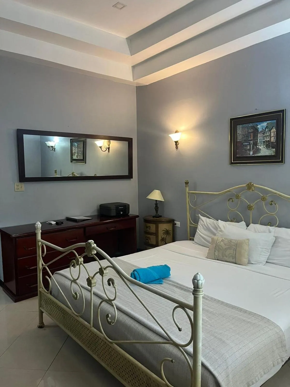 Bed in Seaside Chateau Resort