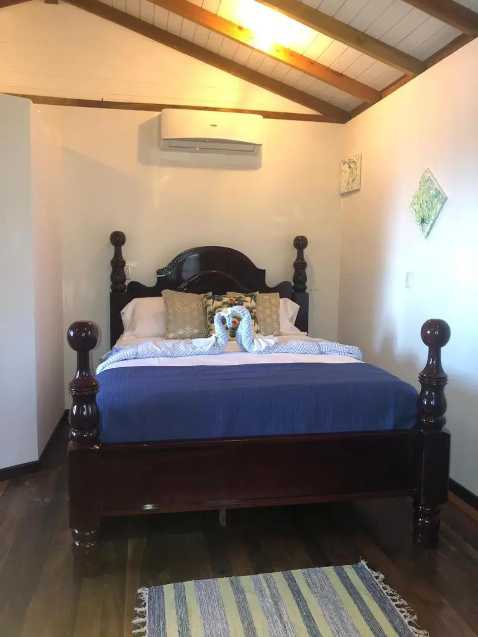 Pool and Garden view Cabana in Seaside Chateau Resort Pool and Garden view Cabana in Seaside Chateau Resort