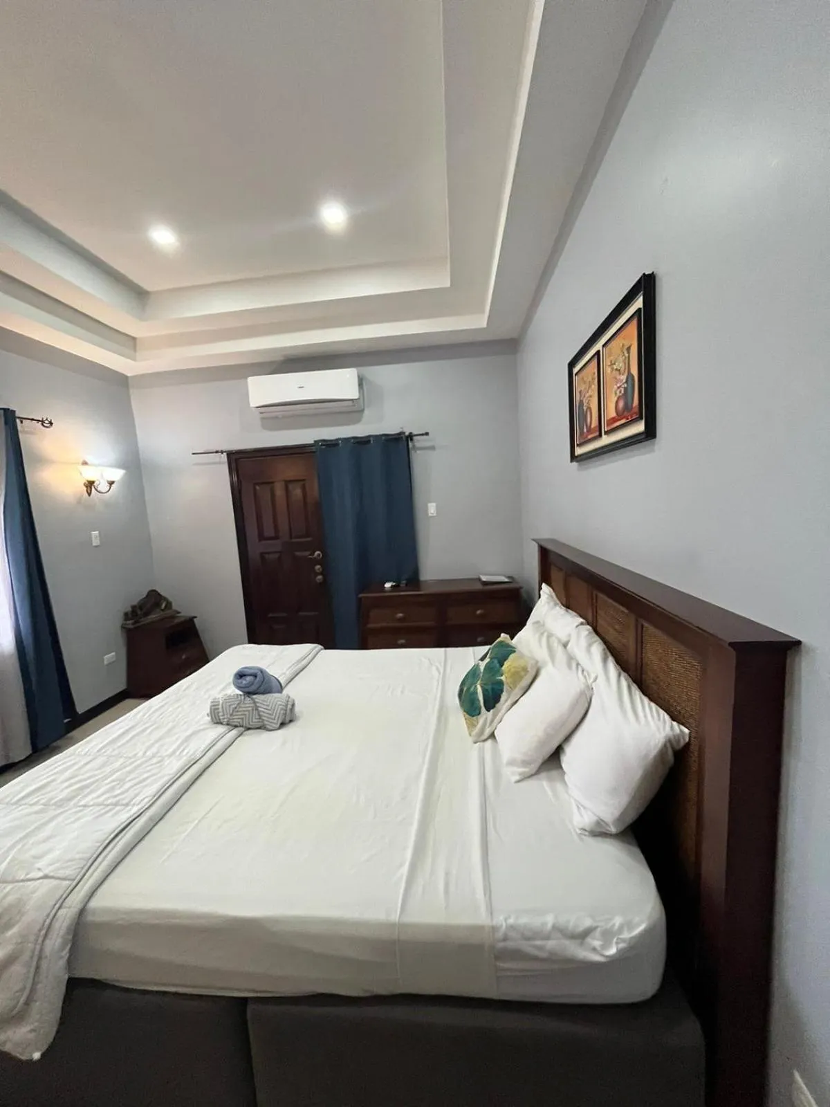 Bed in Seaside Chateau Resort