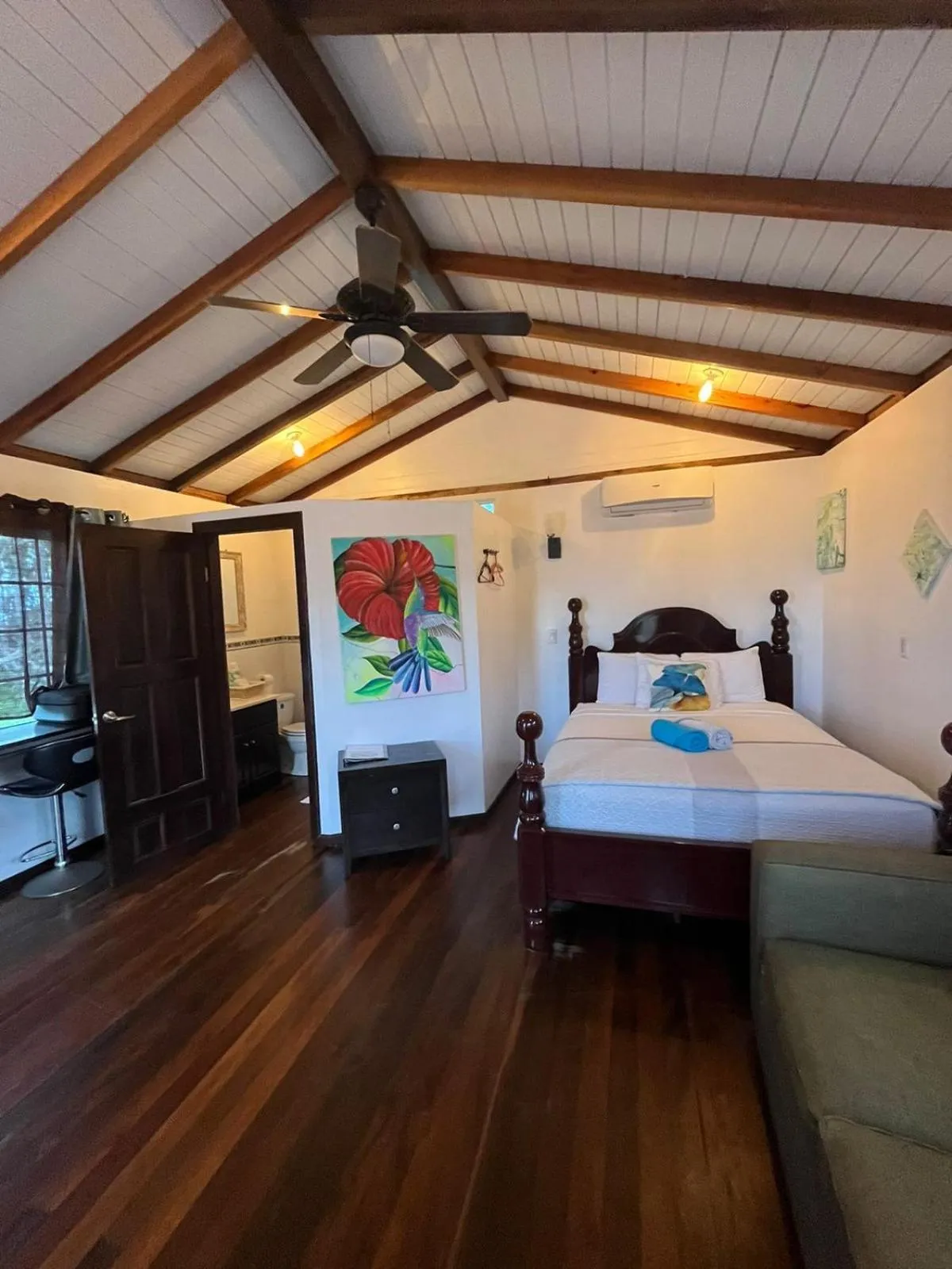 Bed in Seaside Chateau Resort