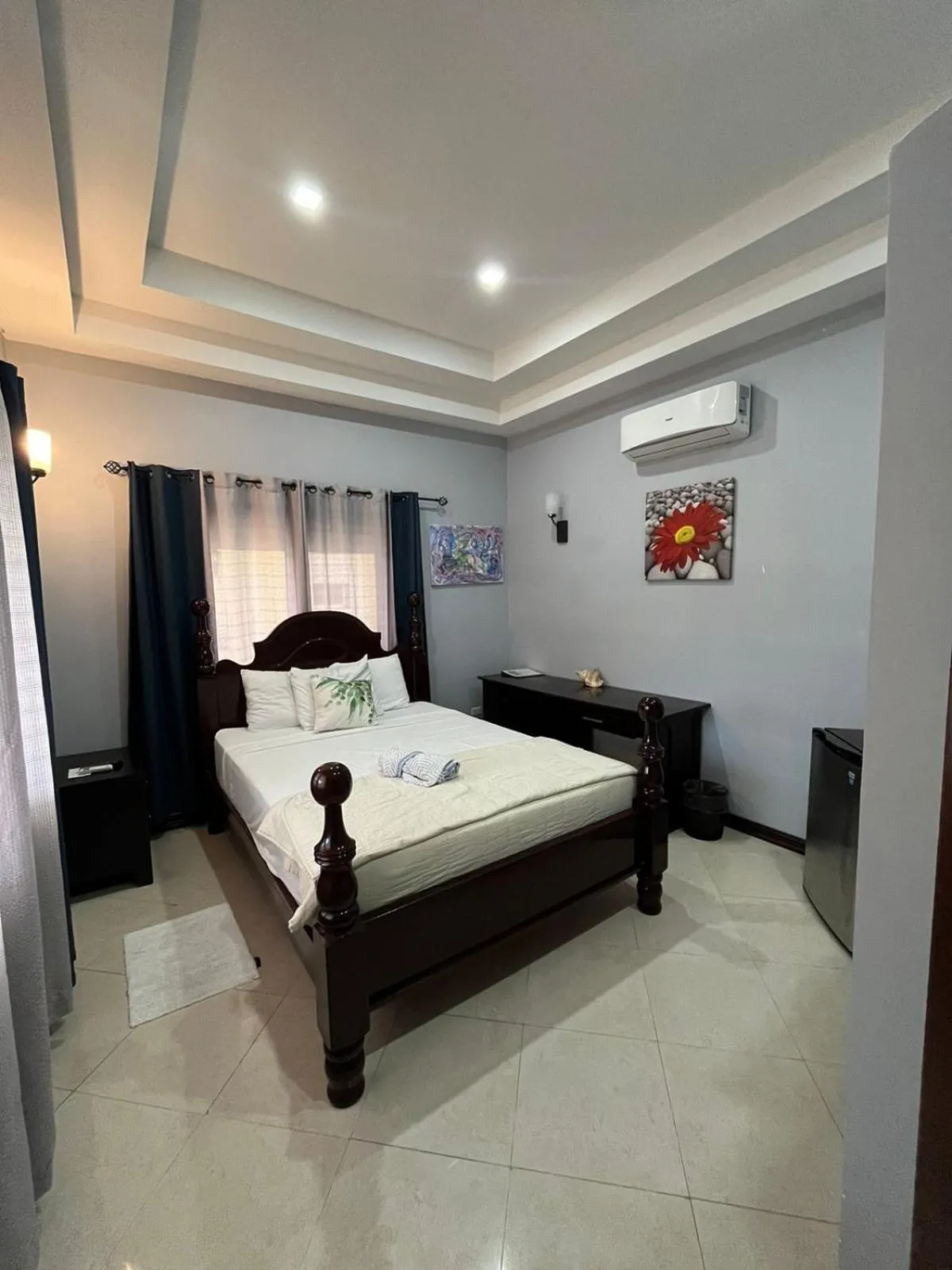 Bed in Seaside Chateau Resort