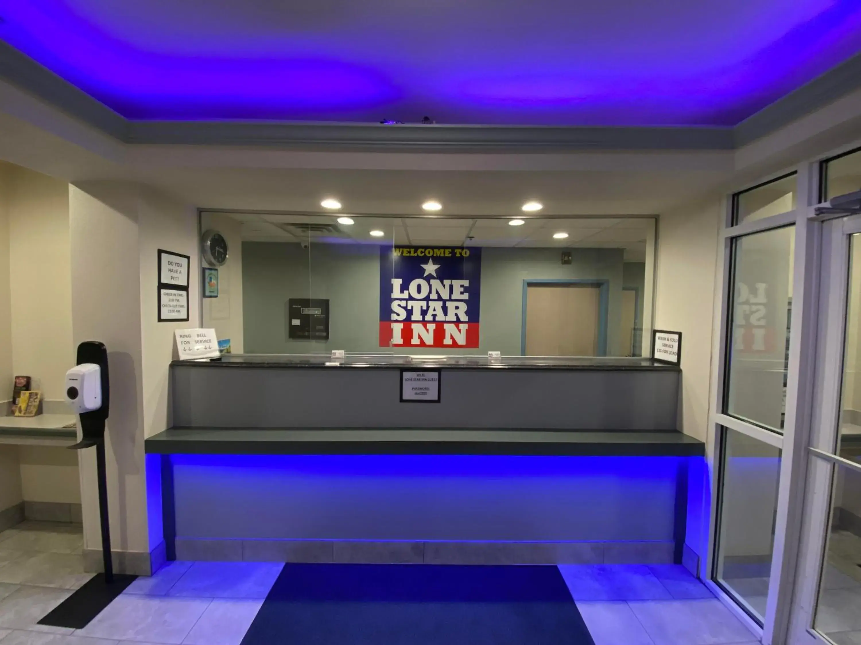 Lobby or reception in Lone Star Inn Lobby or reception in Lone Star Inn