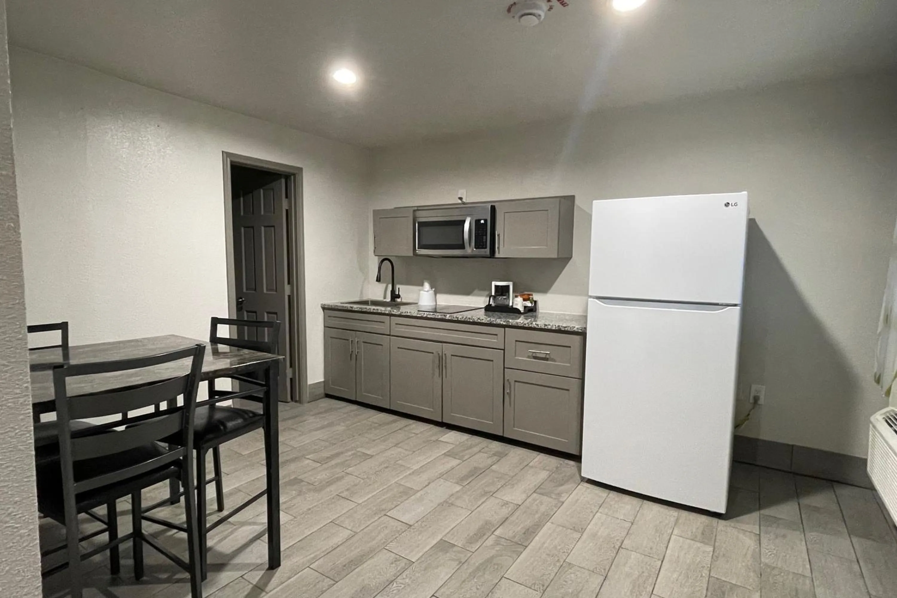 Days Inn by Wyndham Sulphur Springs